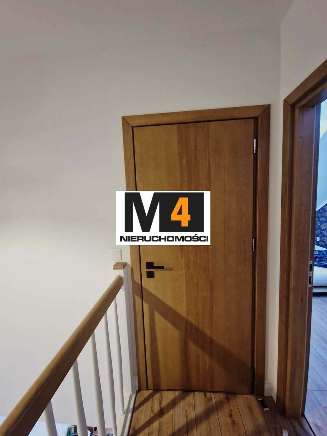 Dom jednorodzinny 130m2 , działka 5,1 ar. Super lokalizacja , osiedle ! - zdjęcie 4