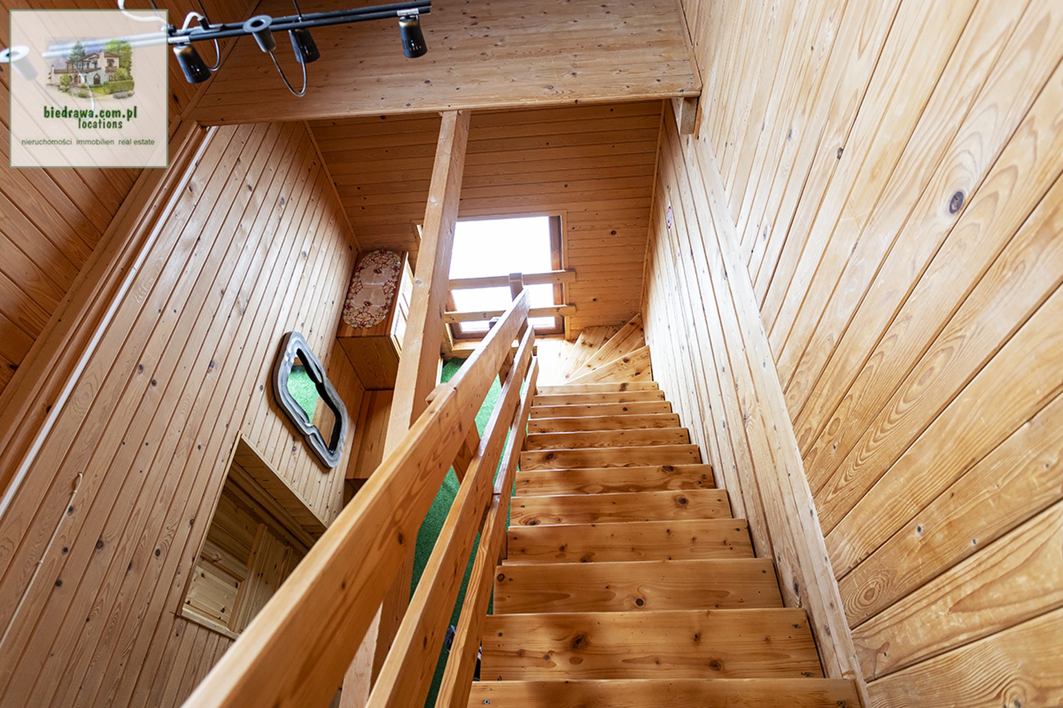 Działający pensjonat w Zieleńcu na sprzedaż - zdjęcie 16