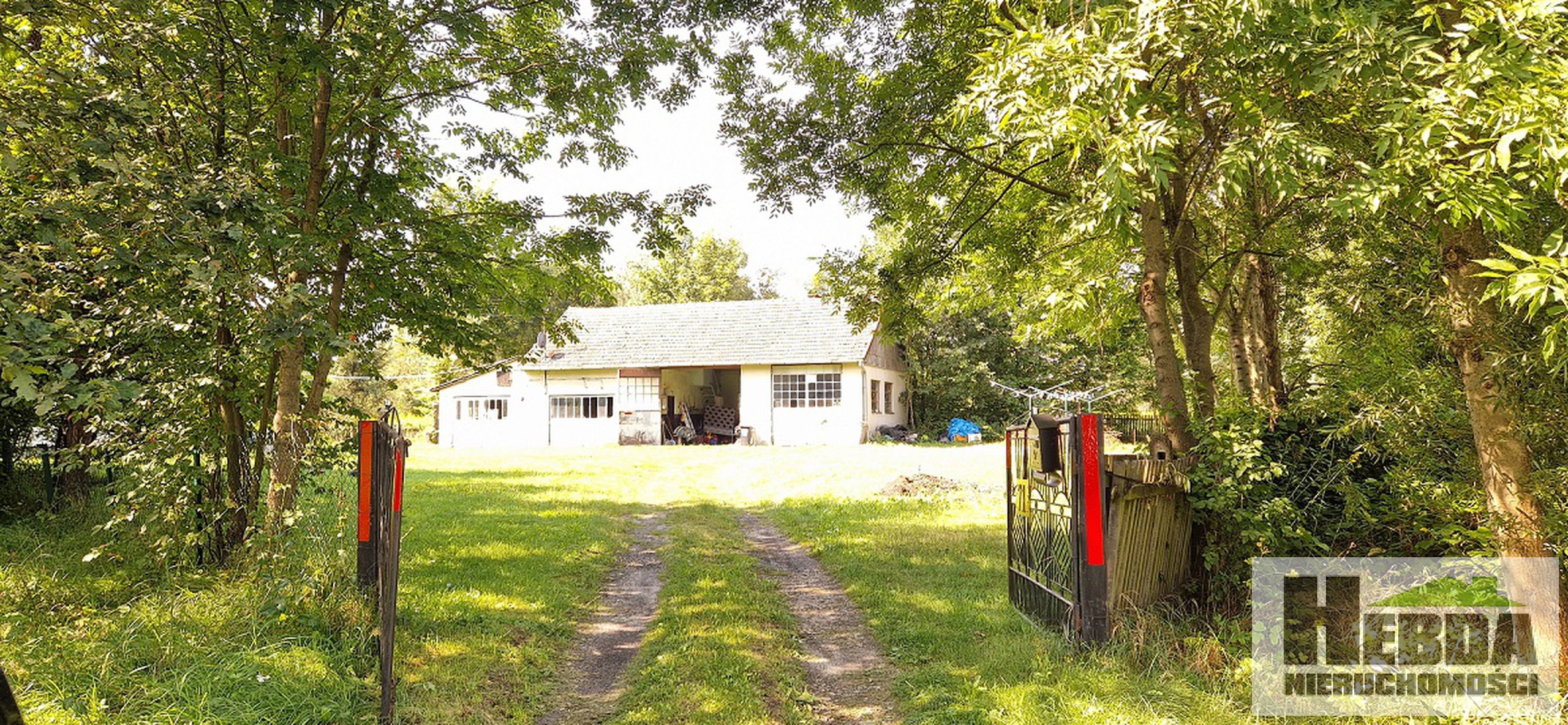 Janowiec ( gmina Radomyśl Wielki) domek murowano - drewniany na działce 18 arów - zdjęcie 5