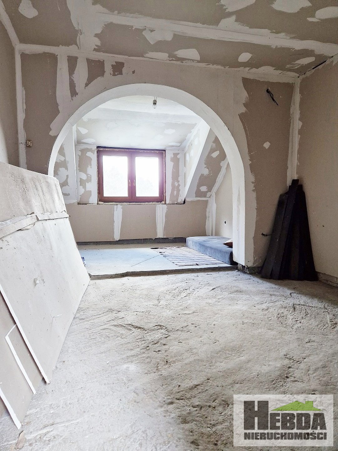 Pogórze Rożnowskie, dom murowany 240 m2 z widokiem na jezioro ! - zdjęcie 12