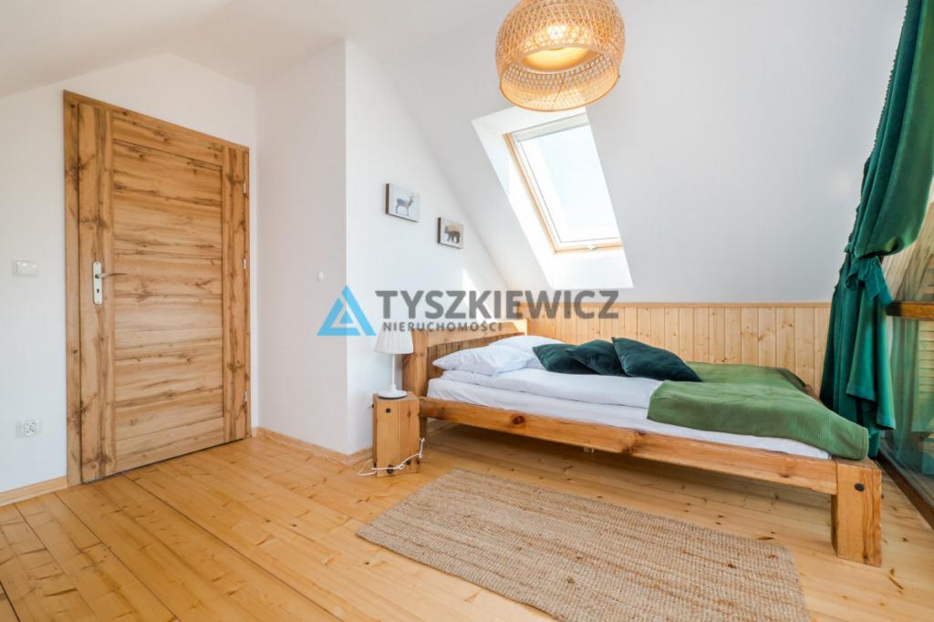 Piękny dom w okolicy lasu i jeziora - zdjęcie 10