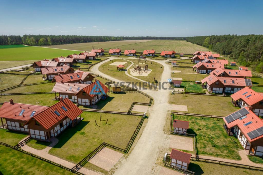Piękny dom w okolicy lasu i jeziora - zdjęcie 25