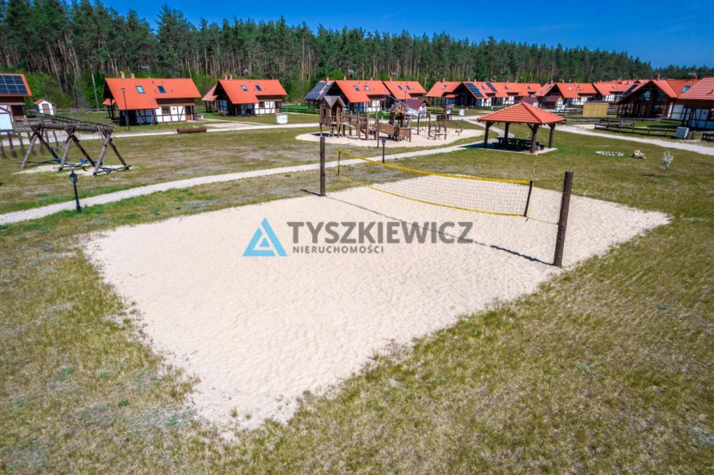 Piękny dom w okolicy lasu i jeziora - zdjęcie 27