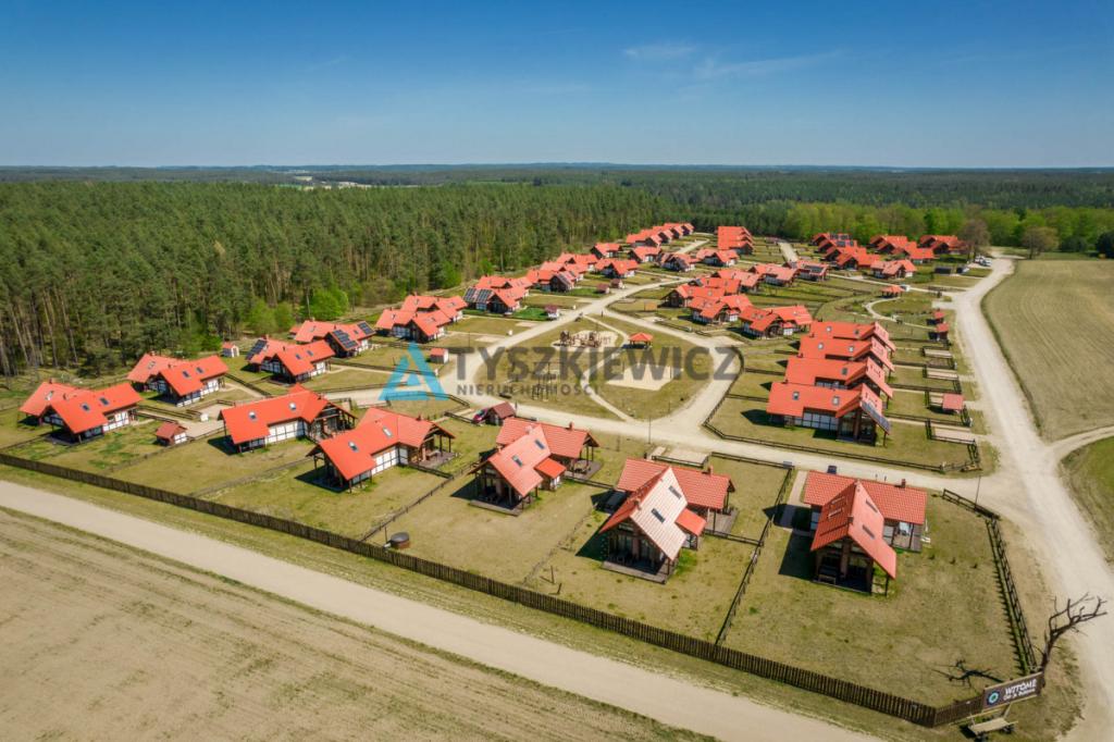 Piękny dom w okolicy lasu i jeziora - zdjęcie 15