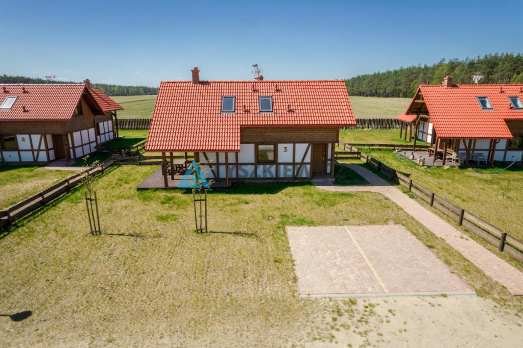 Piękny dom w okolicy lasu i jeziora - zdjęcie 13