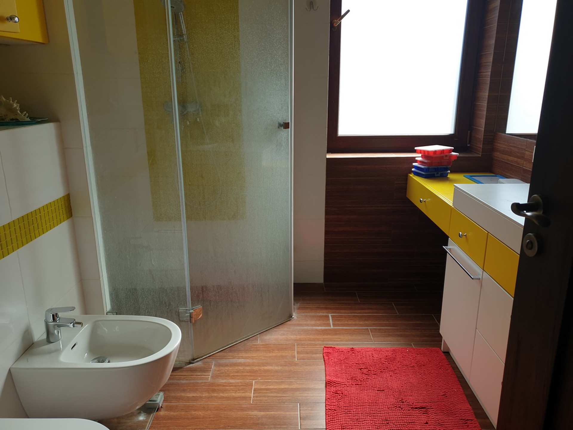 Raszyn dom wolnostojący 250m,5 pokoi,2 łazienki z WC, garaż na 2 samochody,w pobliżu żłobki,przedszkola,szkoła,basen - zdjęcie 6