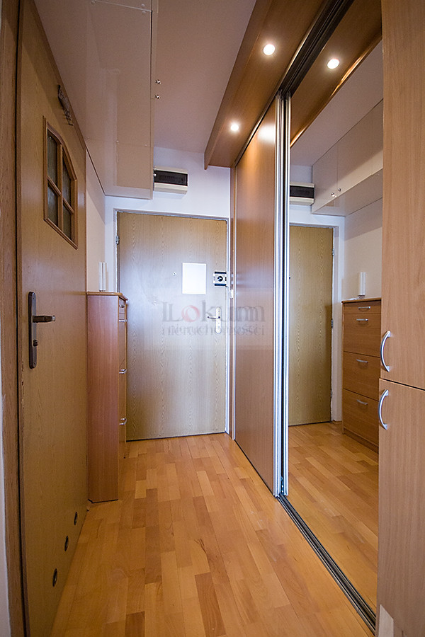 Białołęka - kawalerka z garażem - zdjęcie 10