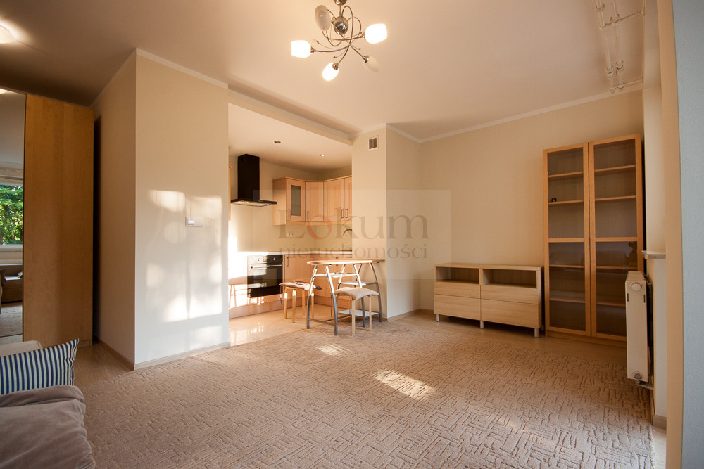 Bemowo - 2 pokoje blisko komunikacji - zdjęcie 1