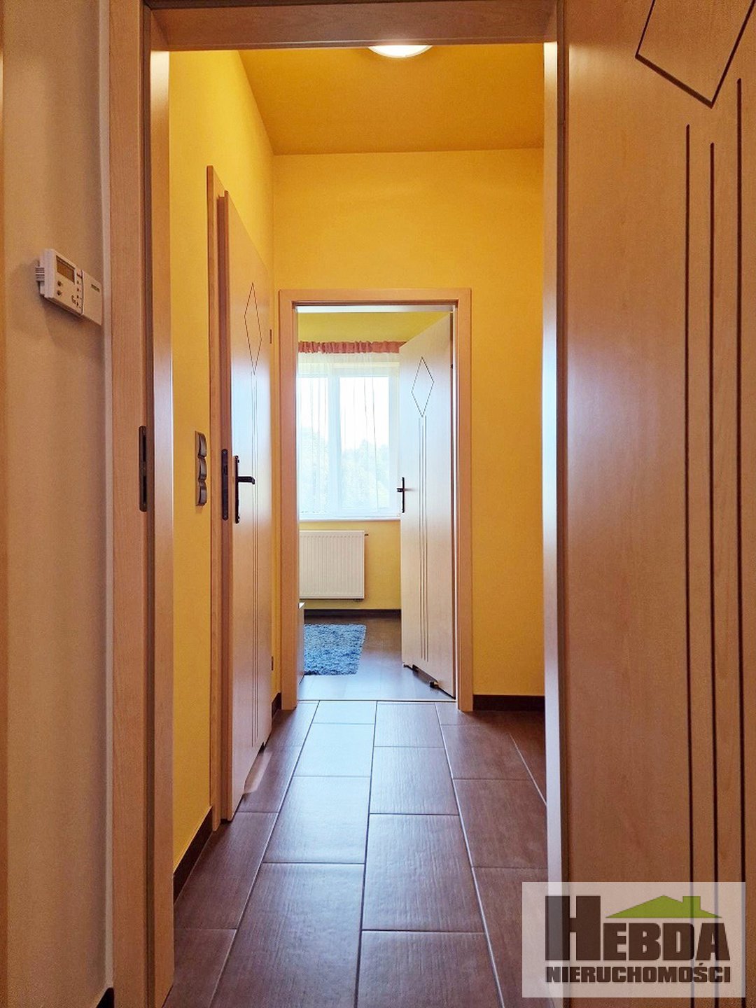 Tarnów - Zawada , parterowy domek na 30 arowej działce z widokami na Tarnów ! - zdjęcie 5