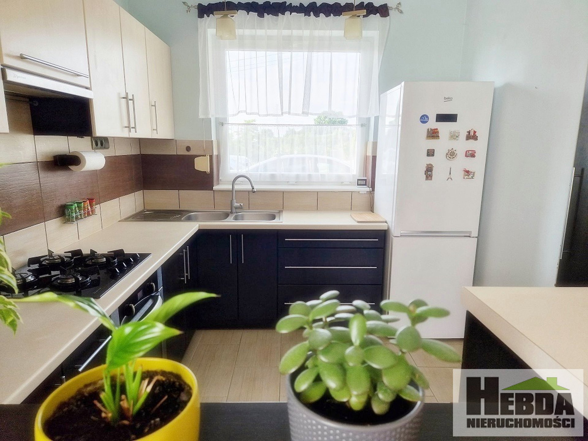 Tarnów - Zawada , parterowy domek na 30 arowej działce z widokami na Tarnów ! - zdjęcie 2