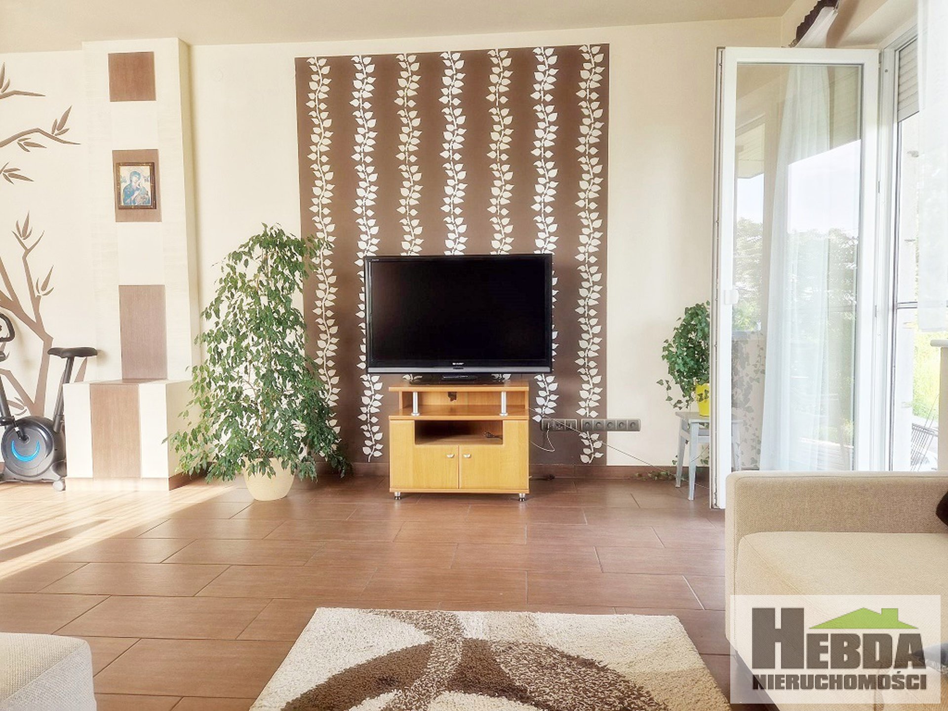 Tarnów - Zawada , parterowy domek na 30 arowej działce z widokami na Tarnów ! - zdjęcie 10