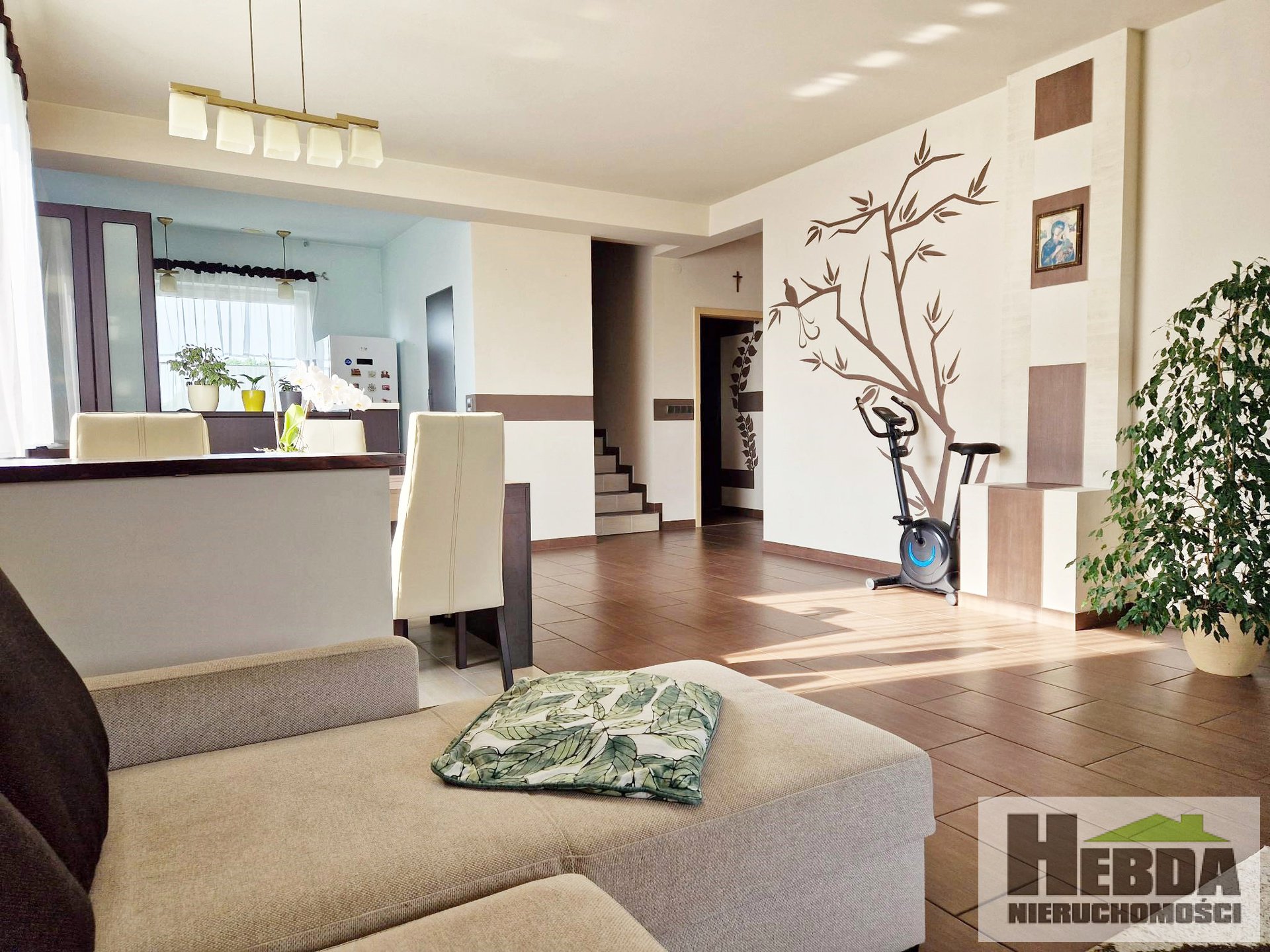 Tarnów - Zawada , parterowy domek na 30 arowej działce z widokami na Tarnów ! - zdjęcie 6