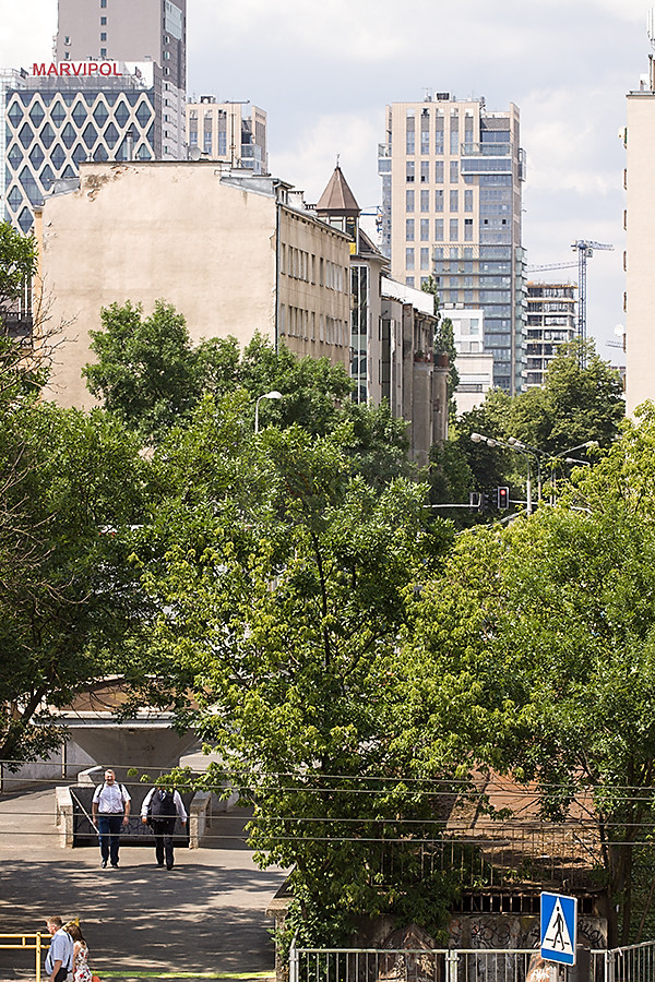 Ochota - dwa pokoje blisko centrum - zdjęcie 16