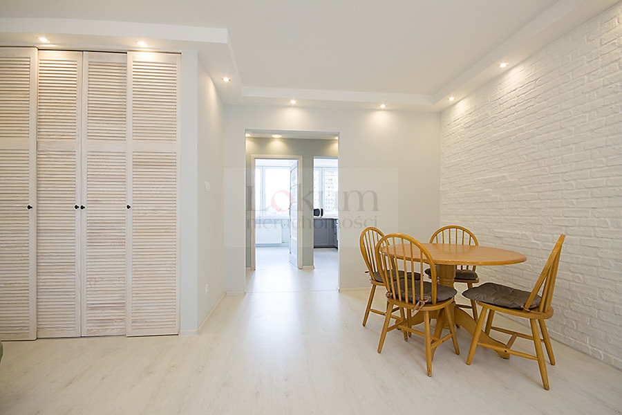 Ochota - dwa pokoje blisko centrum - zdjęcie 4