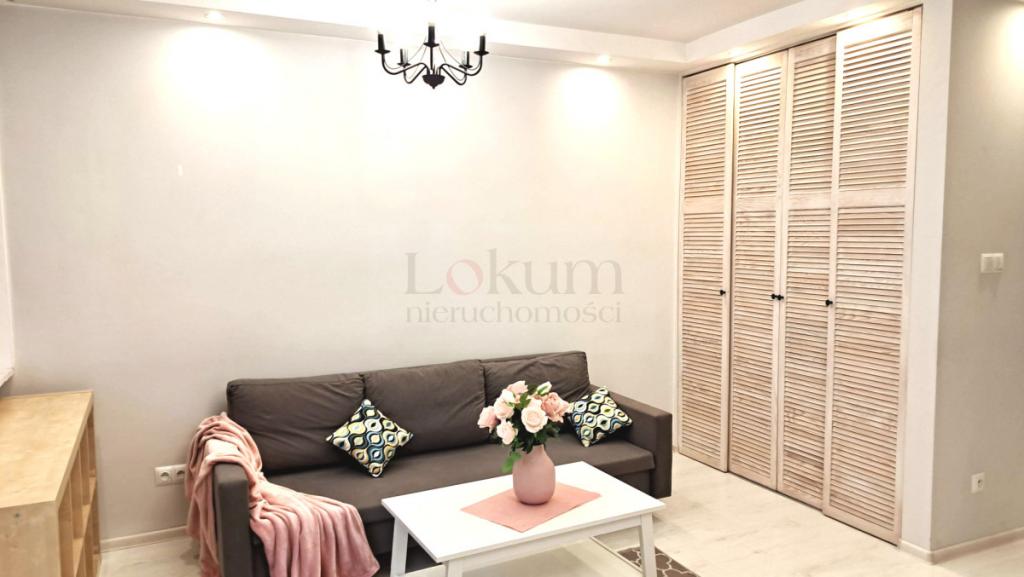 Ochota - dwa pokoje blisko centrum - zdjęcie 2