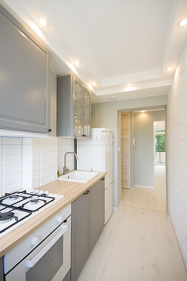 Ochota - dwa pokoje blisko centrum - zdjęcie 6