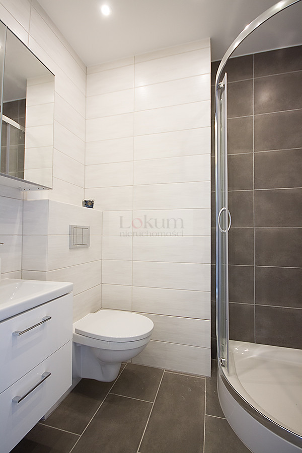 Ochota - dwa pokoje blisko centrum - zdjęcie 12