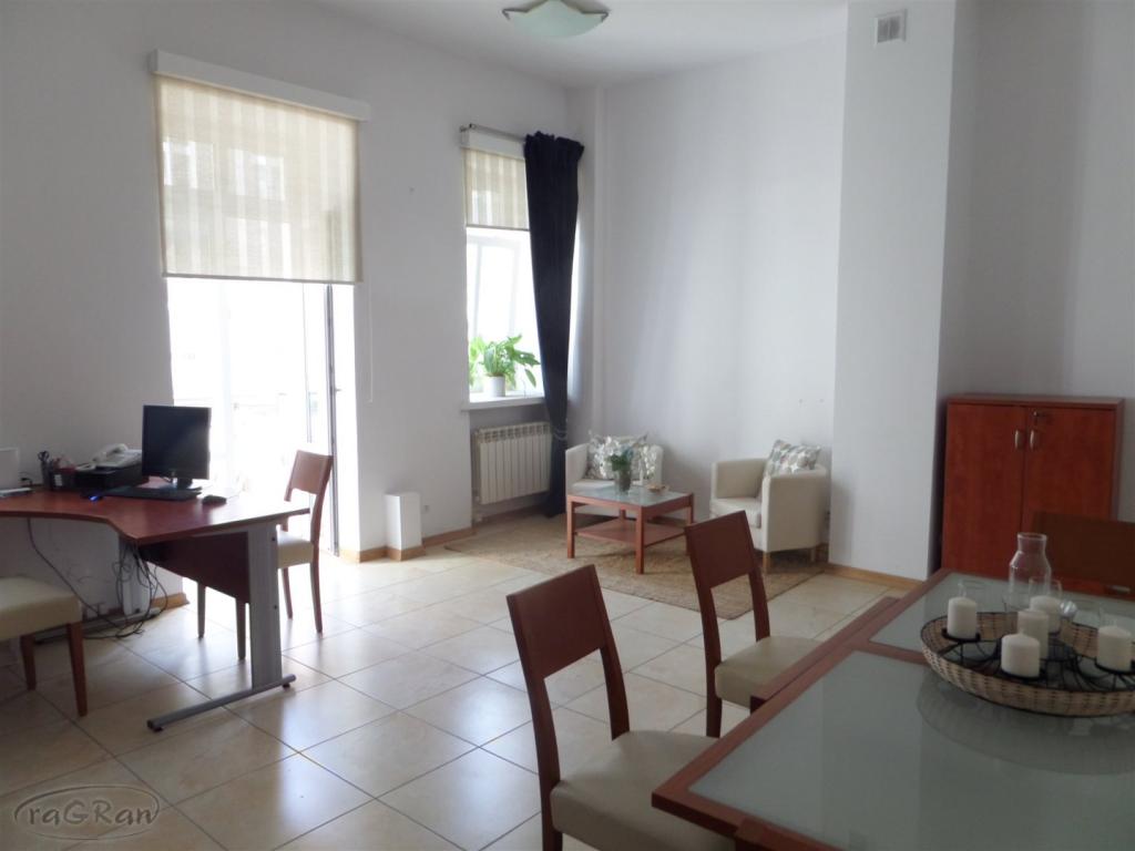 Duże mieszkanie z potencjałem - zdjęcie 11