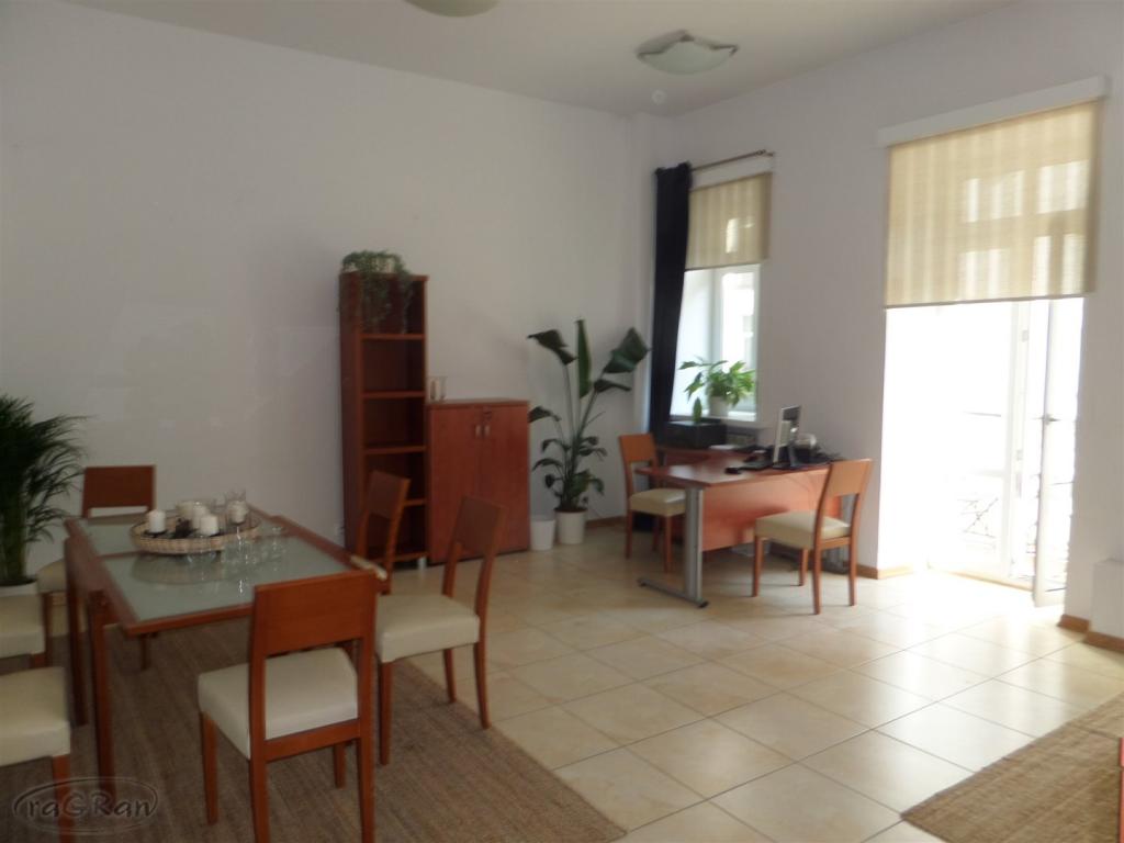 Duże mieszkanie z potencjałem - zdjęcie 10