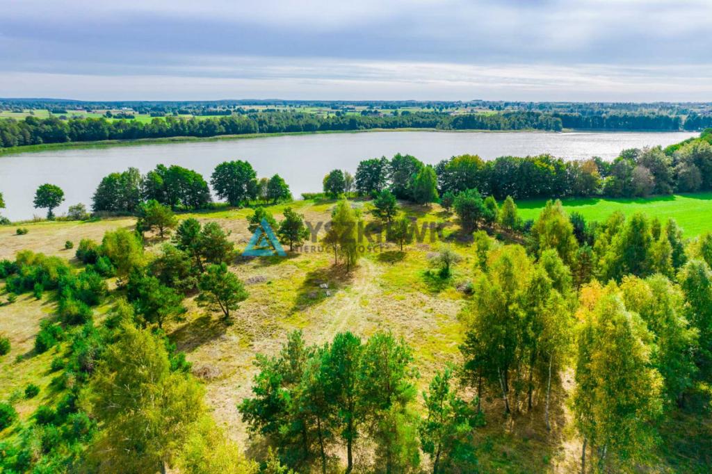 Malownicza działka z linią brzegową jeziora - zdjęcie 2