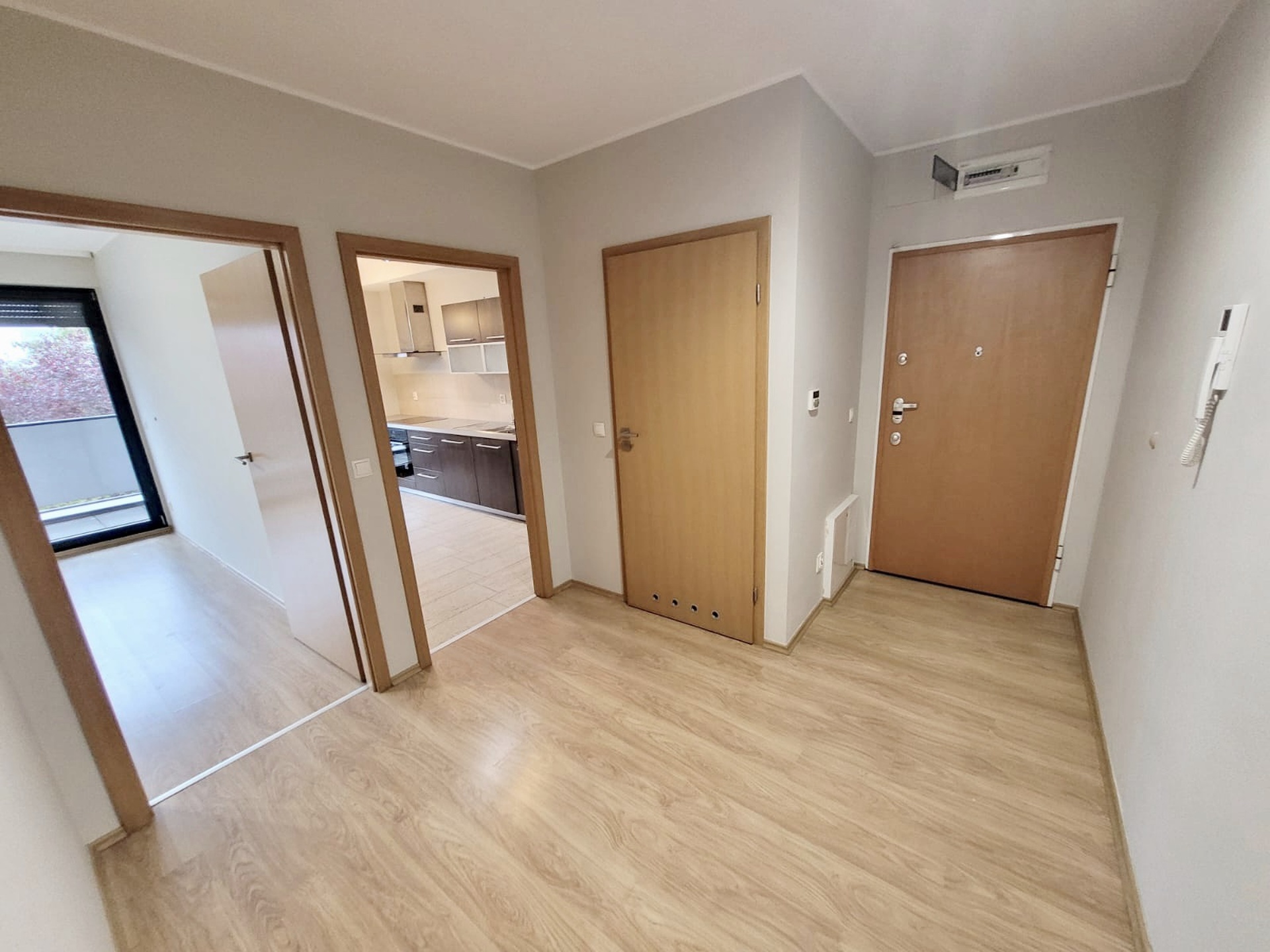 Ołtaszyn, 3 pokoje, garaż zamykany, piwnica, - zdjęcie 10