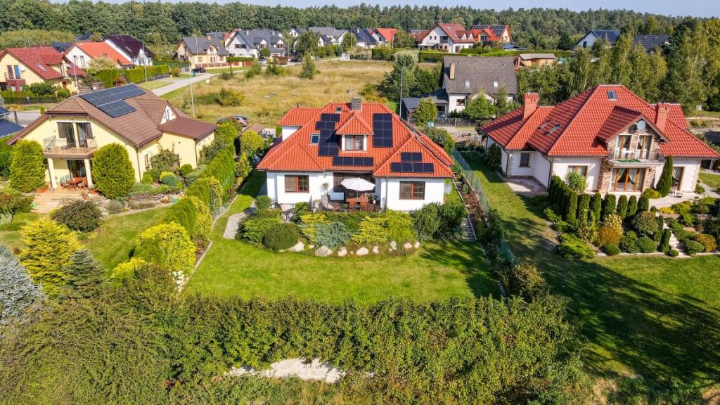 Komfortowy, świeżo po remoncie dom w Lniskach! - zdjęcie 29