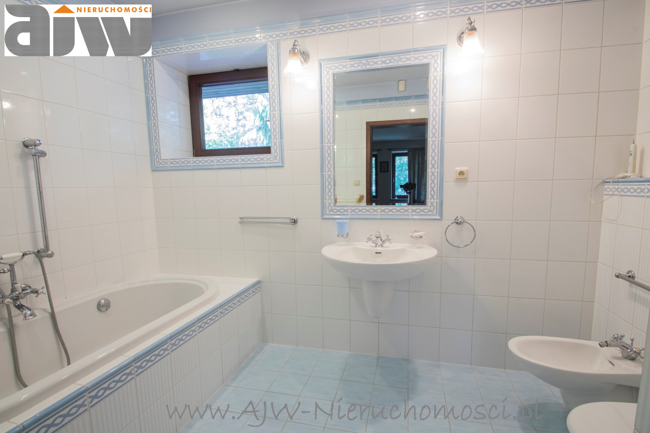 Reprezentacyjny dom Izabelin C w otulinie KPN - zdjęcie 14