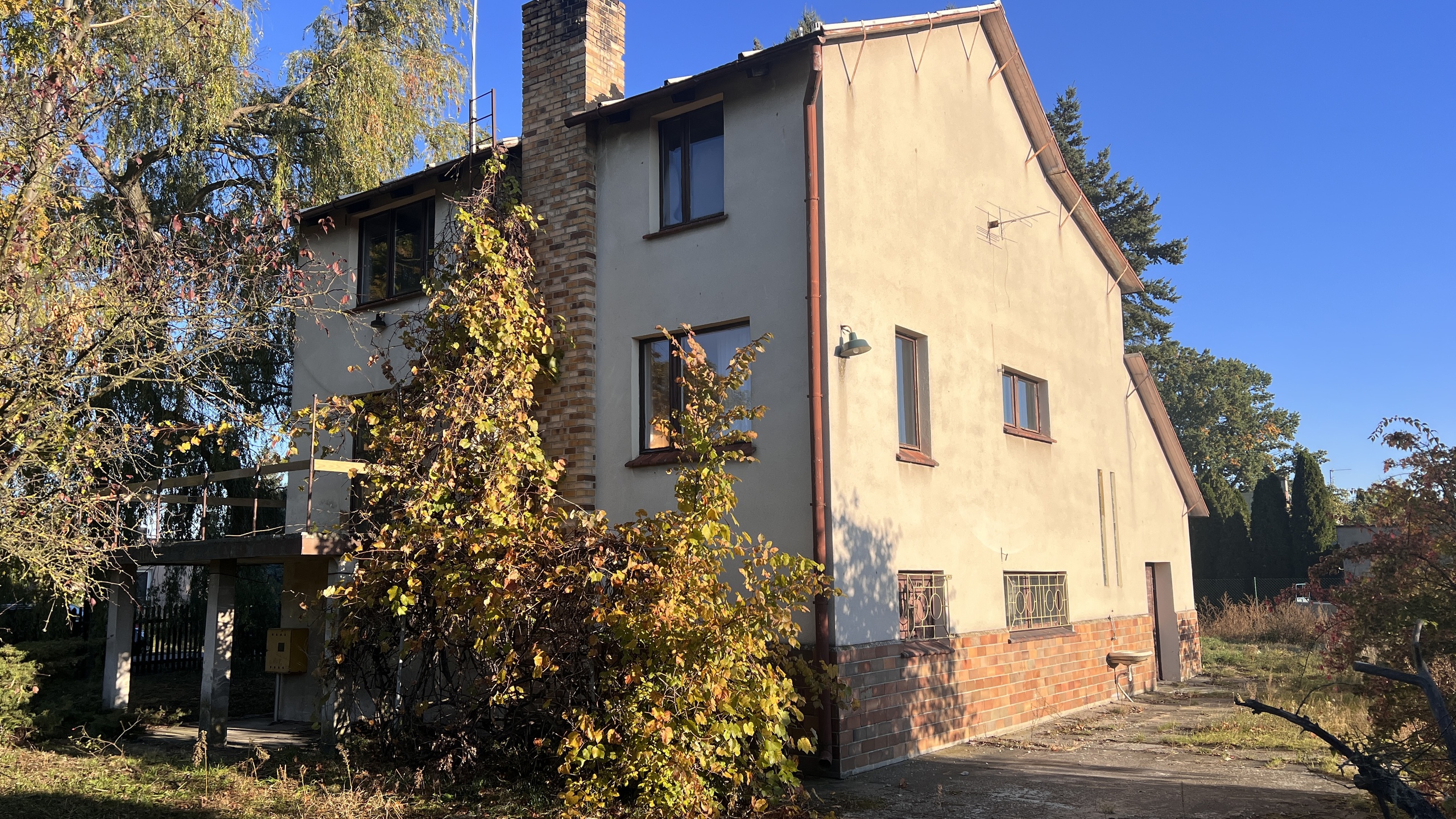 Przestronny dom wolnostojący w spokojnej okolicy - zdjęcie 15