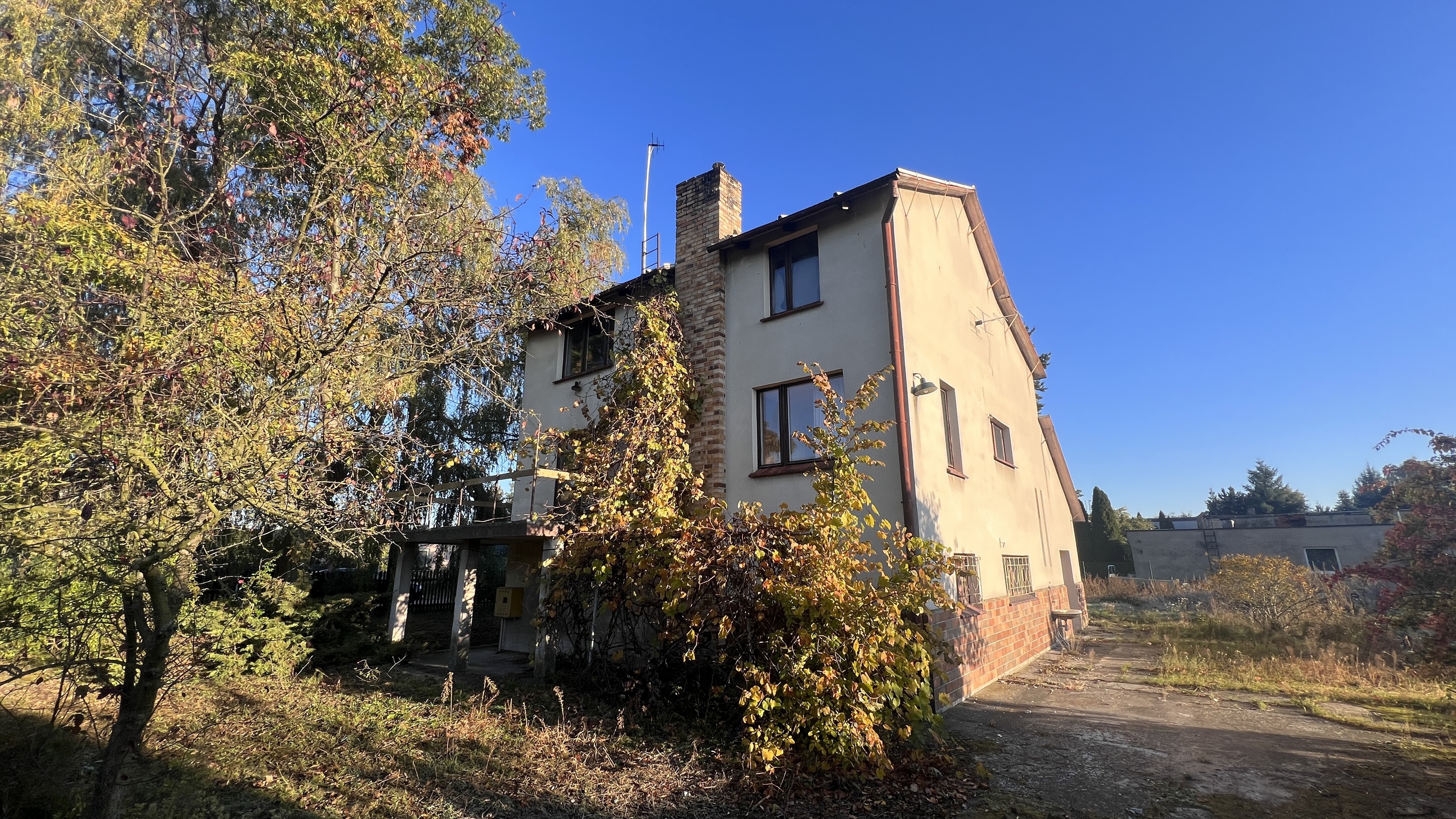 Przestronny dom wolnostojący w spokojnej okolicy - zdjęcie 18