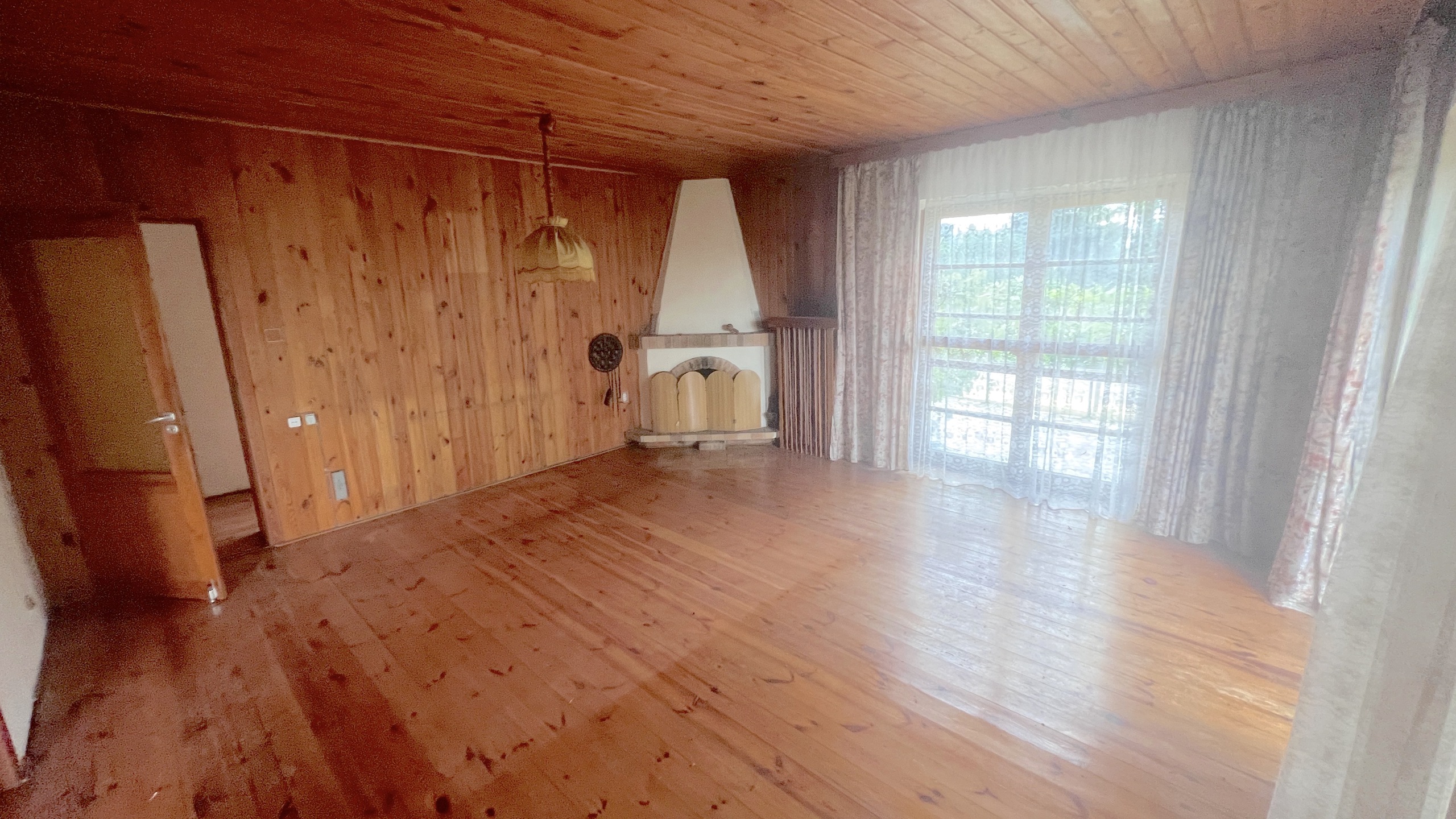 Przestronny dom wolnostojący w spokojnej okolicy - zdjęcie 5