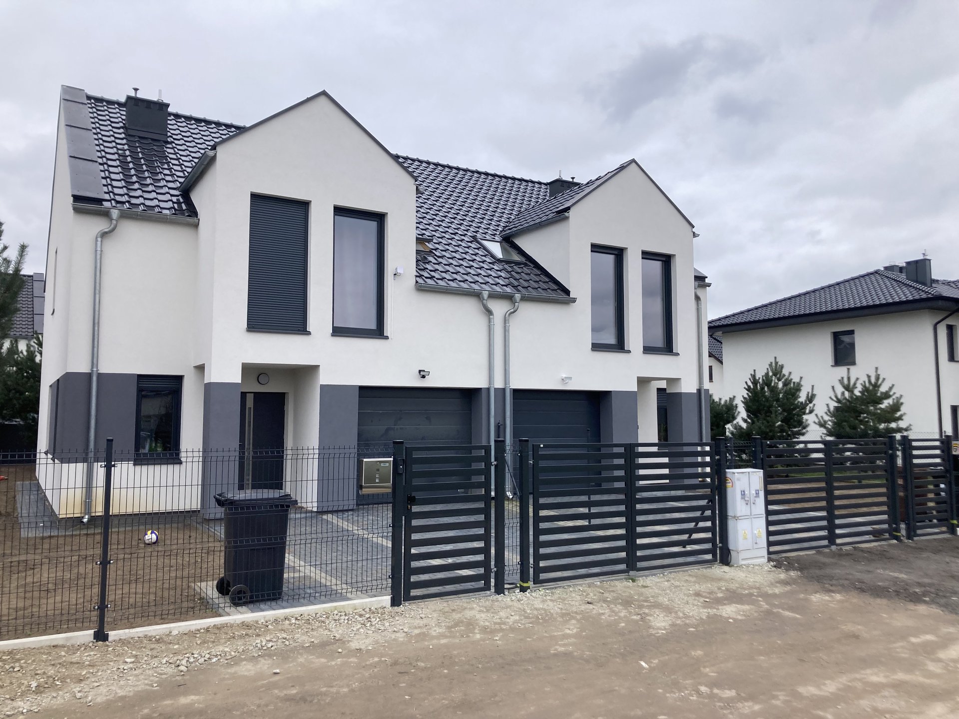 Dom w zabudowie bliźniaczej w Dębienku k/Stęszewa - zdjęcie 17