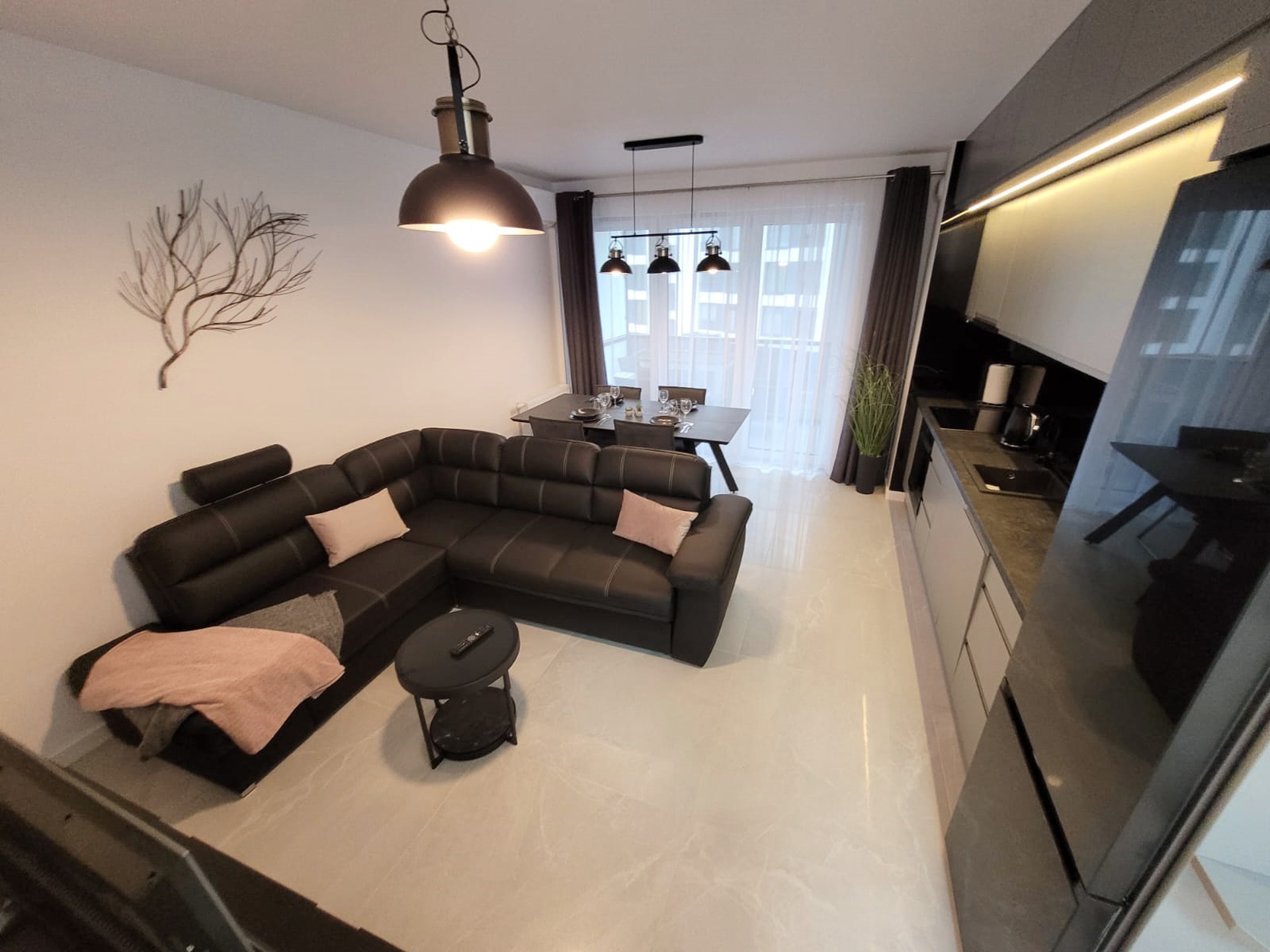 3 pokoje z parkingiem, nowe Port Popowice - zdjęcie 2