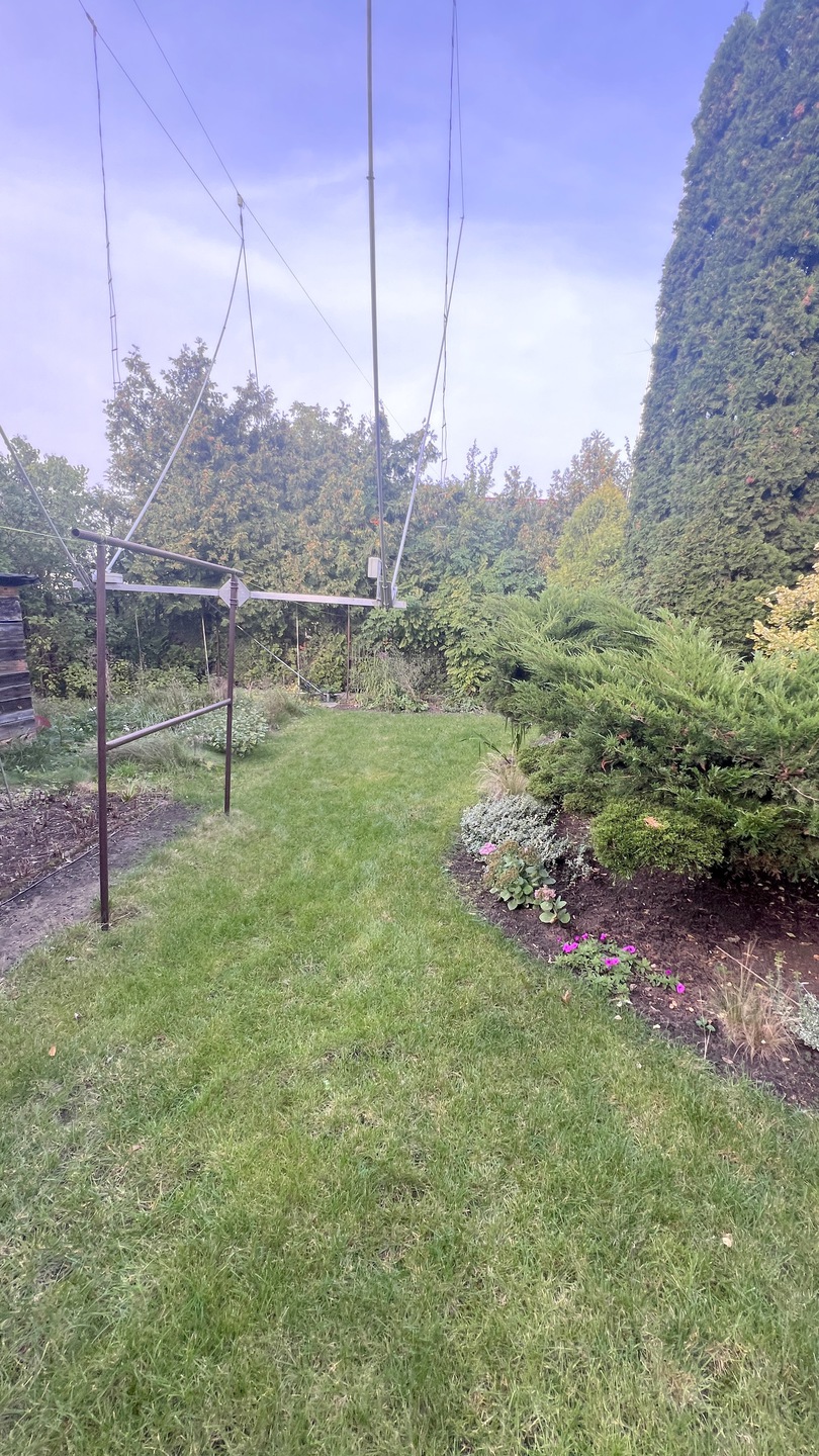 Dom dwurodzinny w bardzo dobrej lokalizacji - zdjęcie 14