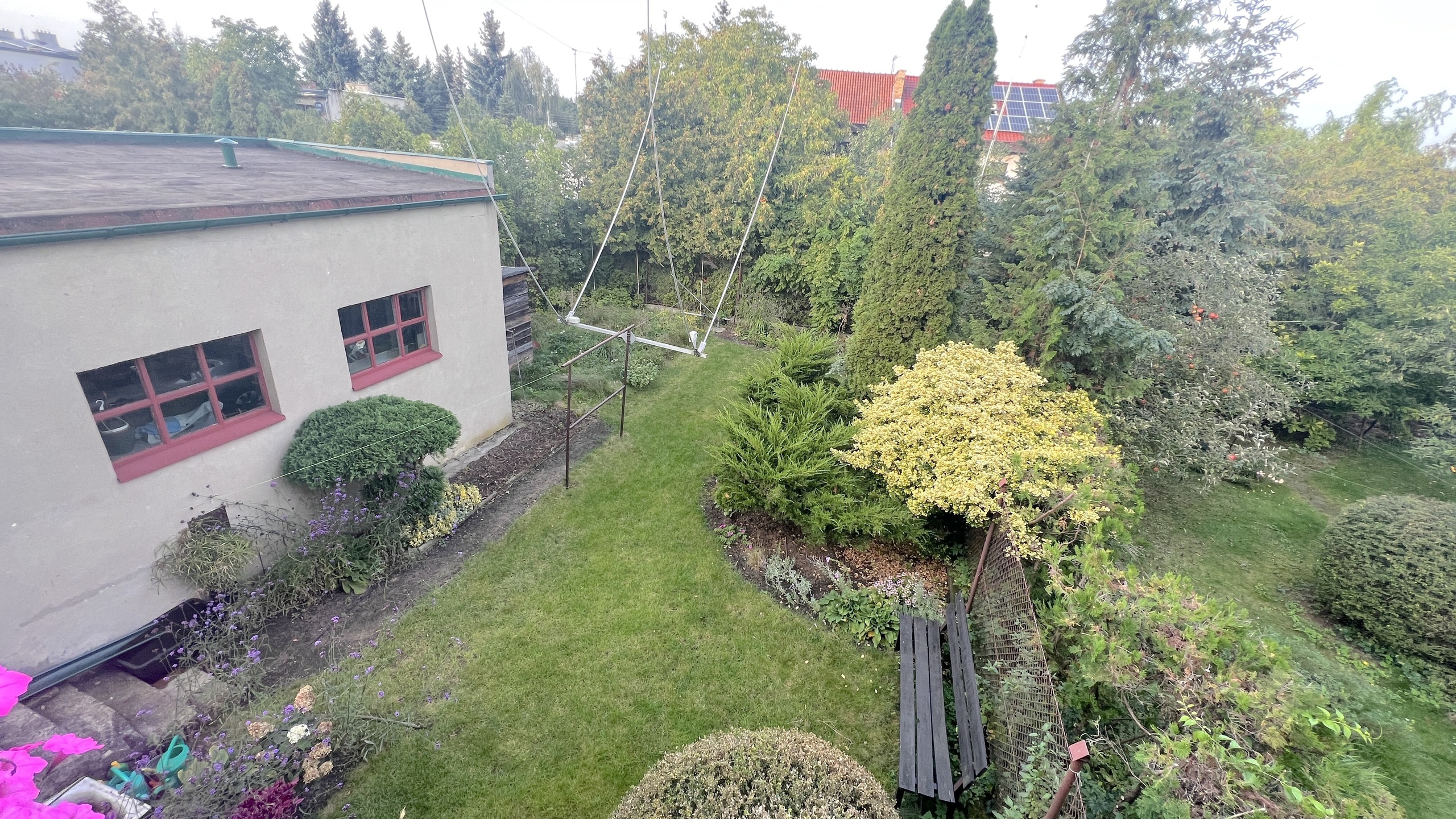 Dom dwurodzinny w bardzo dobrej lokalizacji - zdjęcie 7