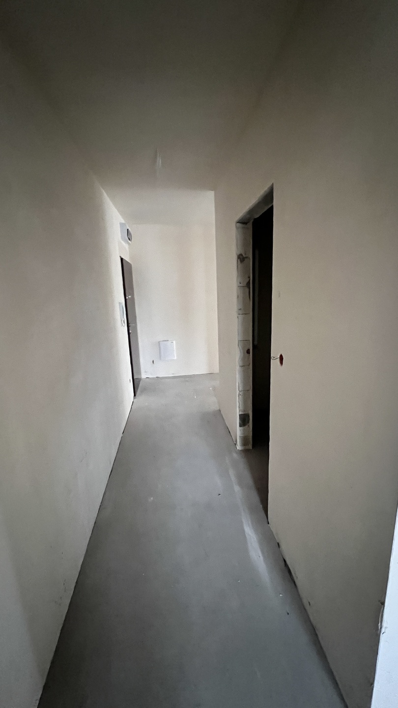 Mieszkanie 4 pokojowe na spokojnym osiedlu przy jeziorze - zdjęcie 9