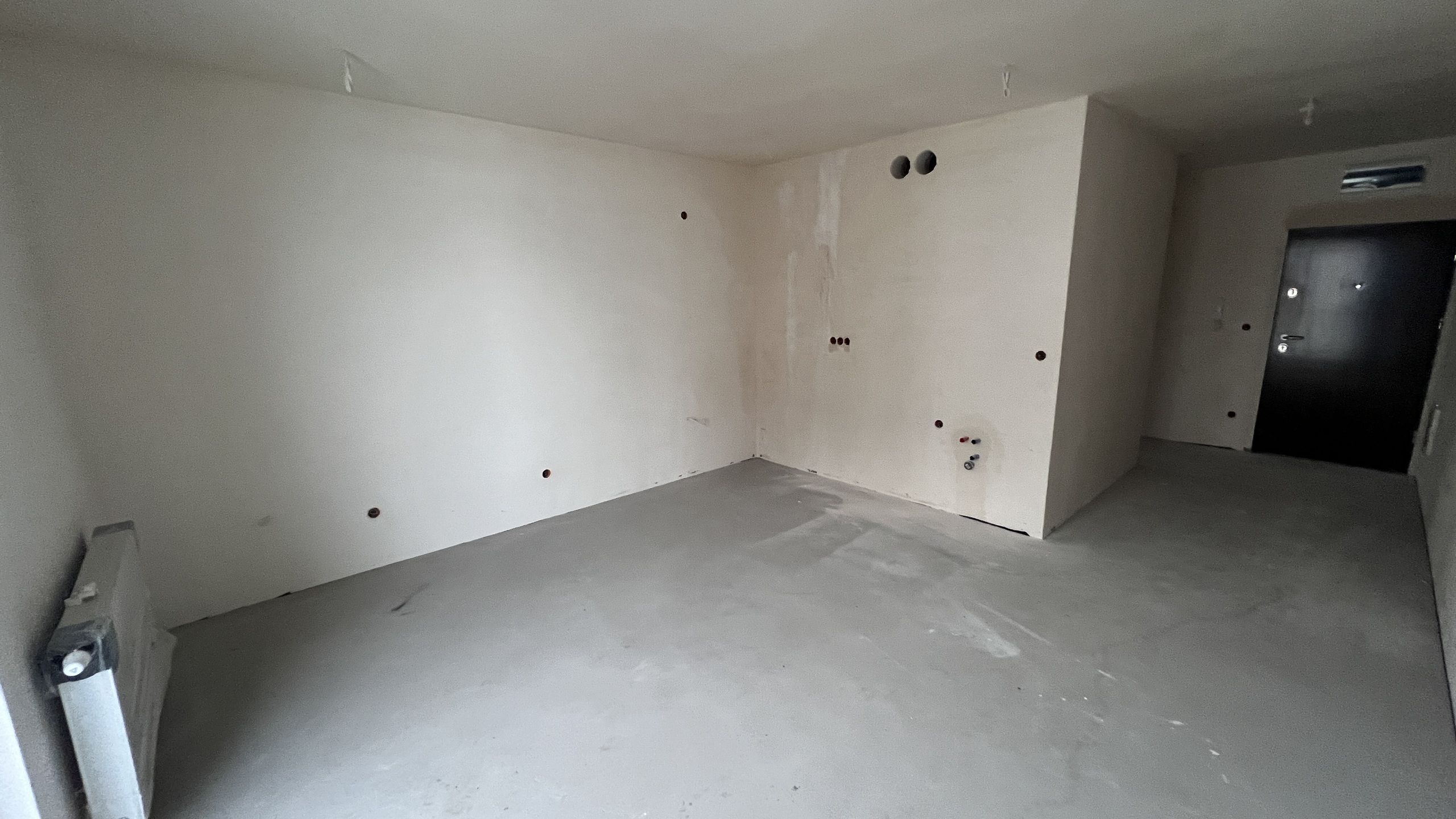 Mieszkanie 4 pokojowe na spokojnym osiedlu przy jeziorze - zdjęcie 2