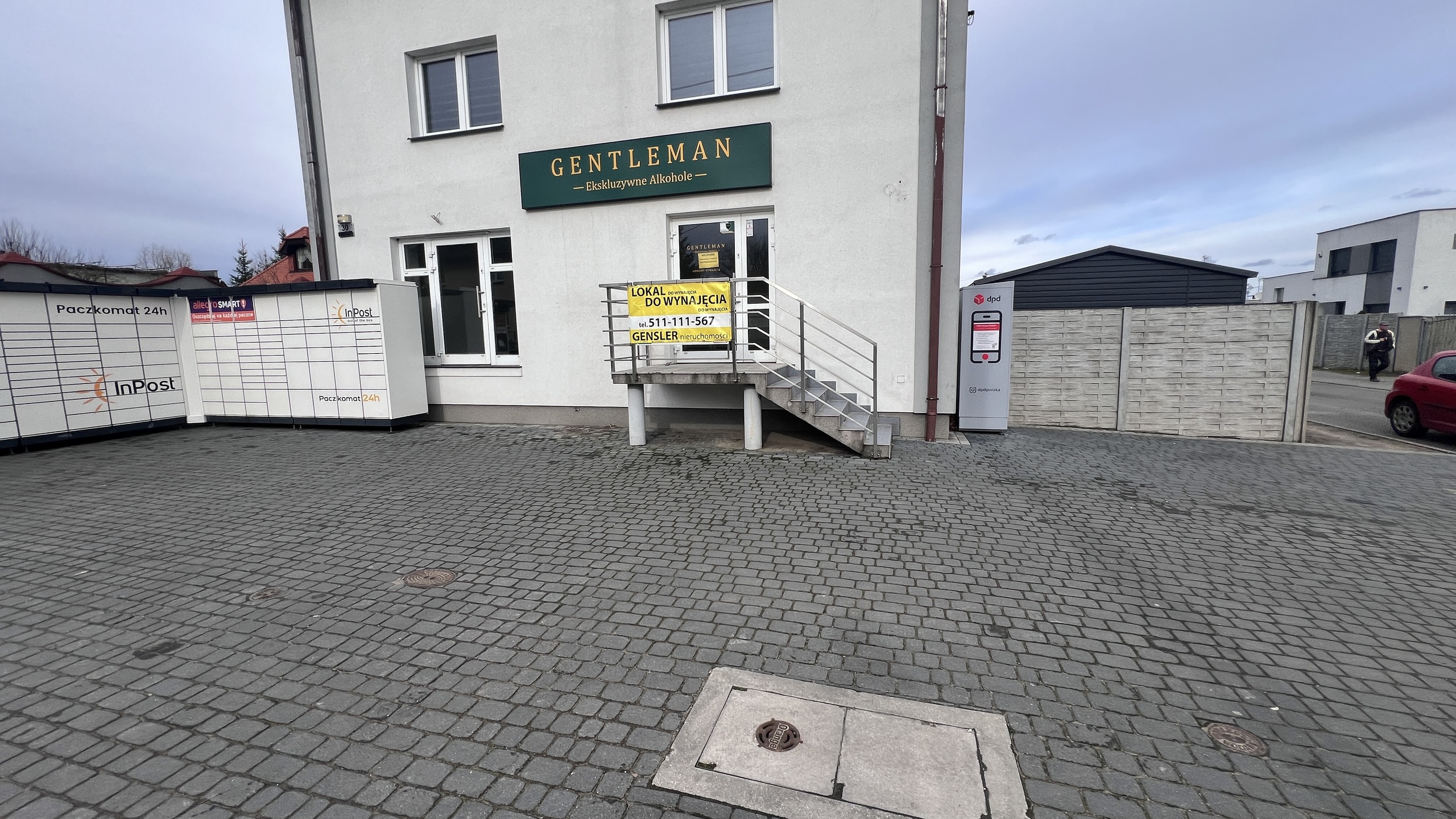 Lokal 85 m2 w widocznej lokalizacji w Luboniu - zdjęcie 17