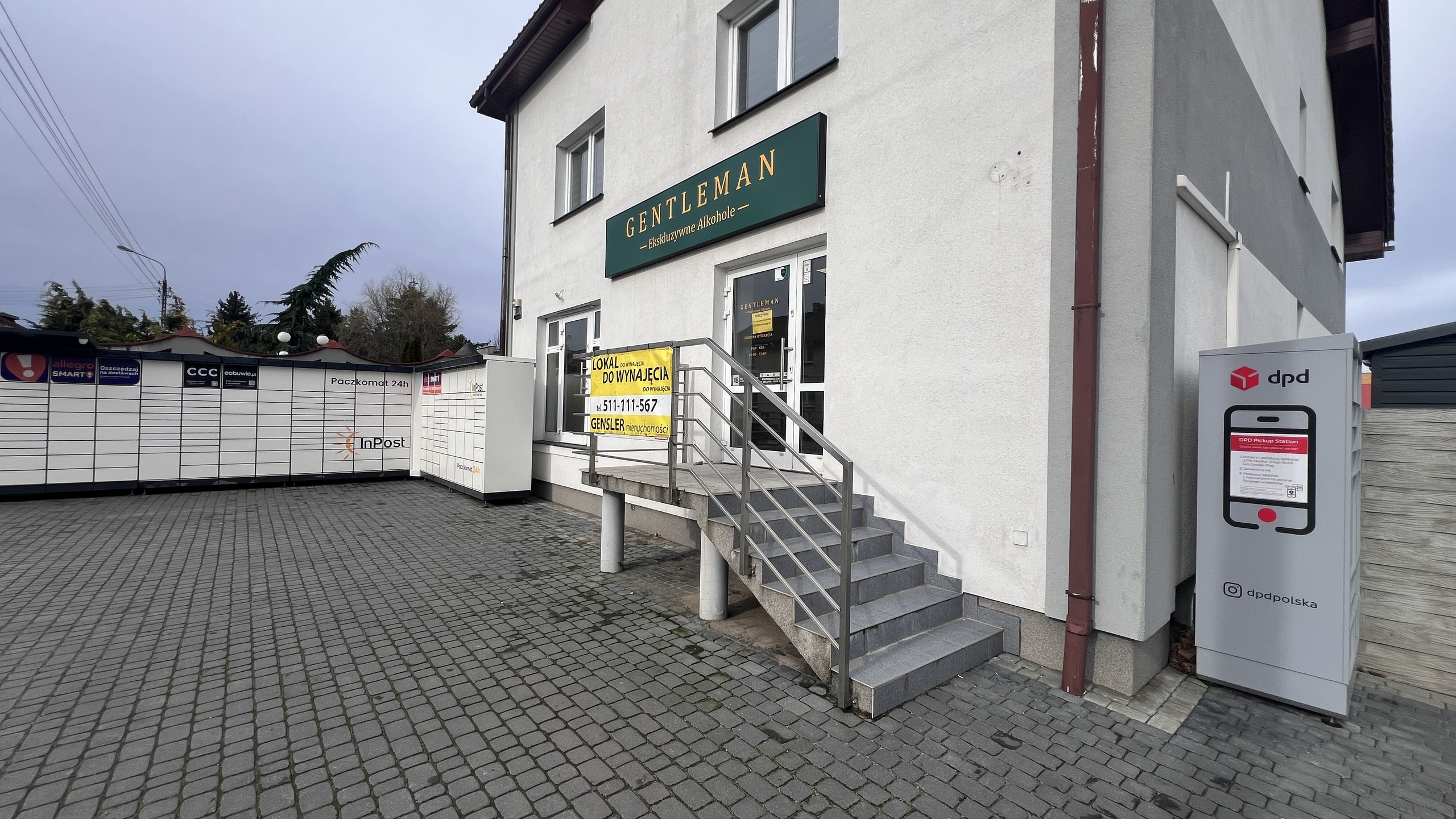 Lokal 85 m2 w widocznej lokalizacji w Luboniu - zdjęcie 18