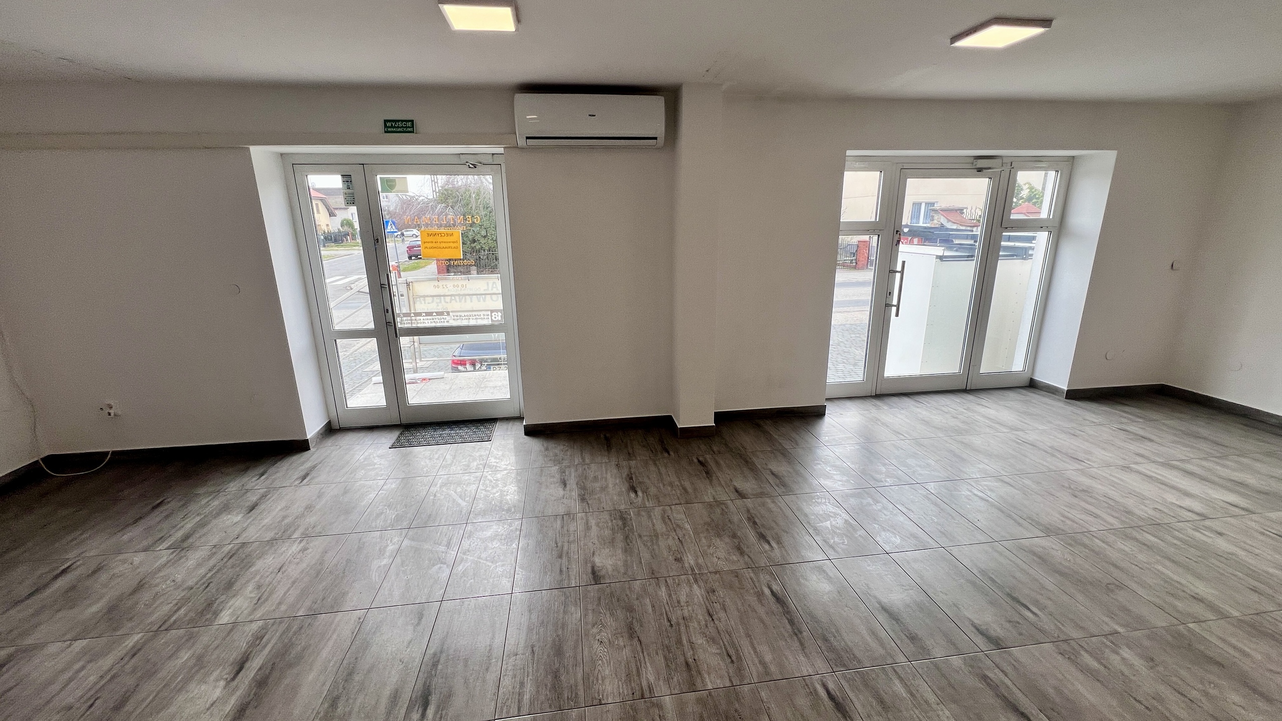 Lokal 85 m2 w widocznej lokalizacji w Luboniu - zdjęcie 7