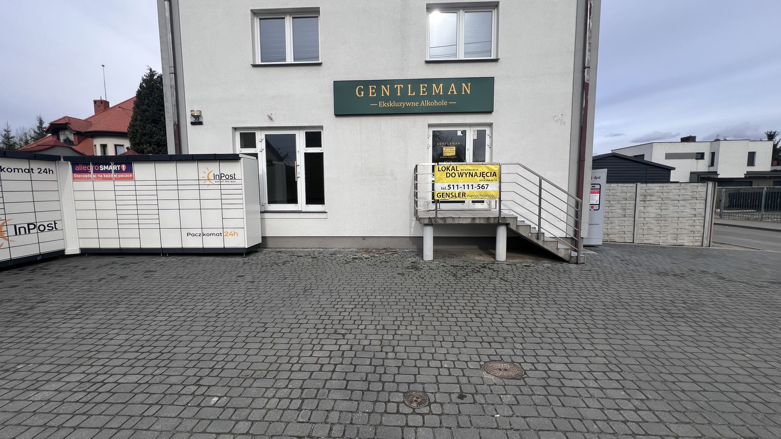 Lokal 85 m2 w widocznej lokalizacji w Luboniu - zdjęcie 15