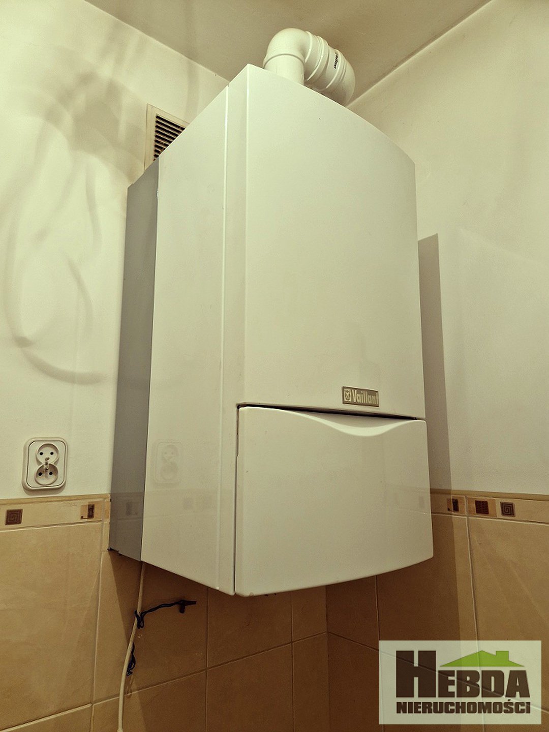 Tarnów, ul.Nowodąbrowska, idealny pod firme, parking 4,5 ara - zdjęcie 9