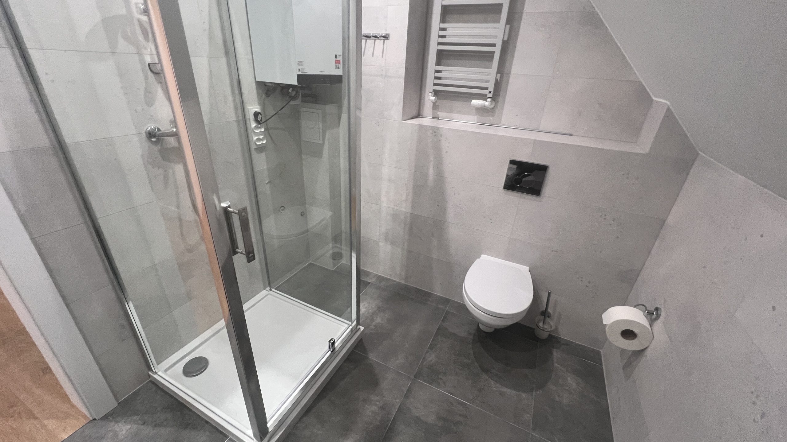 Środkowy segment szeregowca 82 m2 w Luboniu - zdjęcie 11