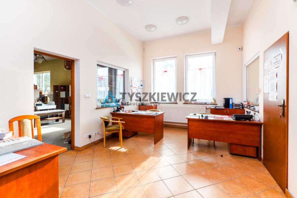 Duży budynek usługowo-mieszkalny w centrum miasta! - zdjęcie 27