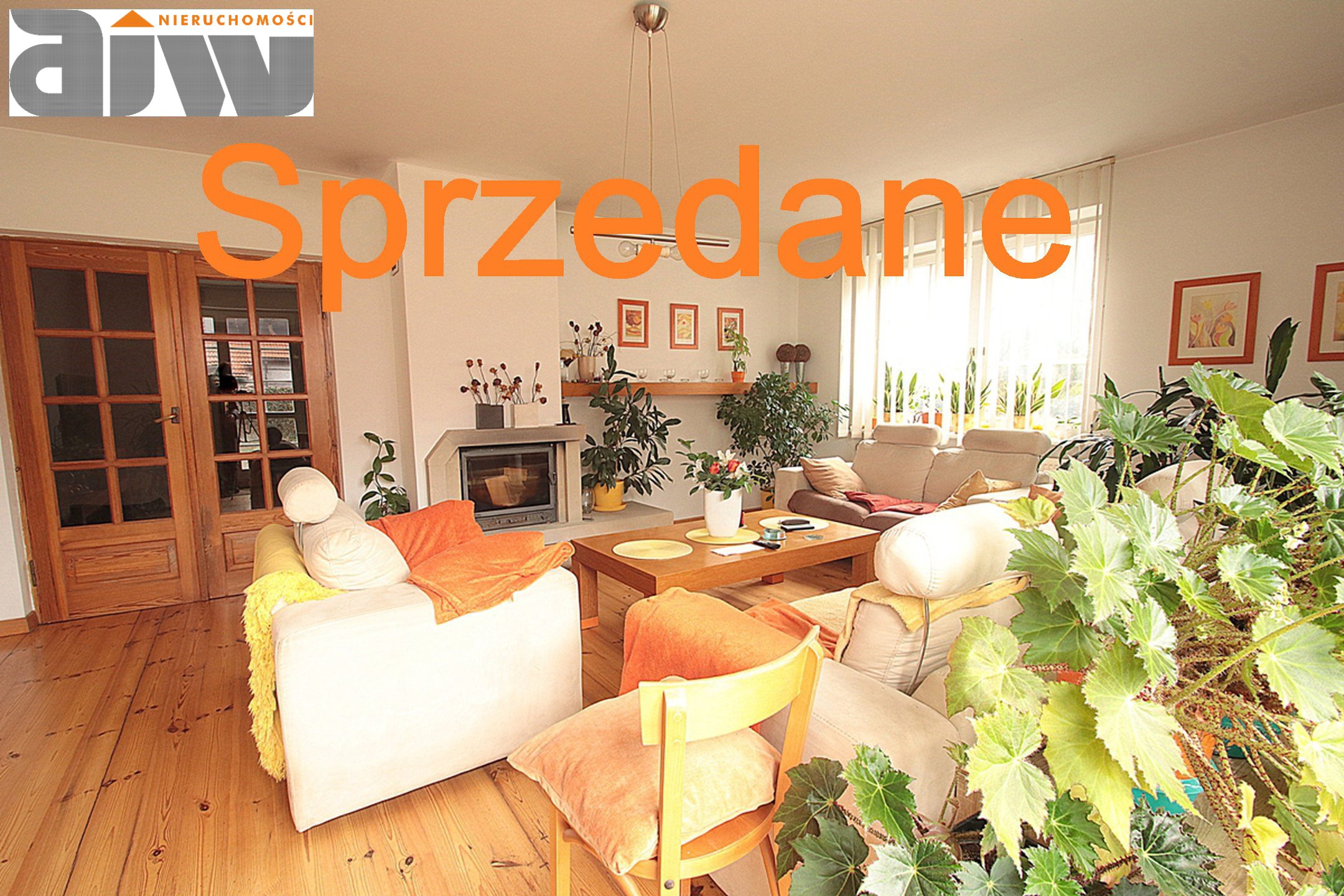 Dom wolnostojący Laski 220 m2, działka 800 m2 - zdjęcie 1