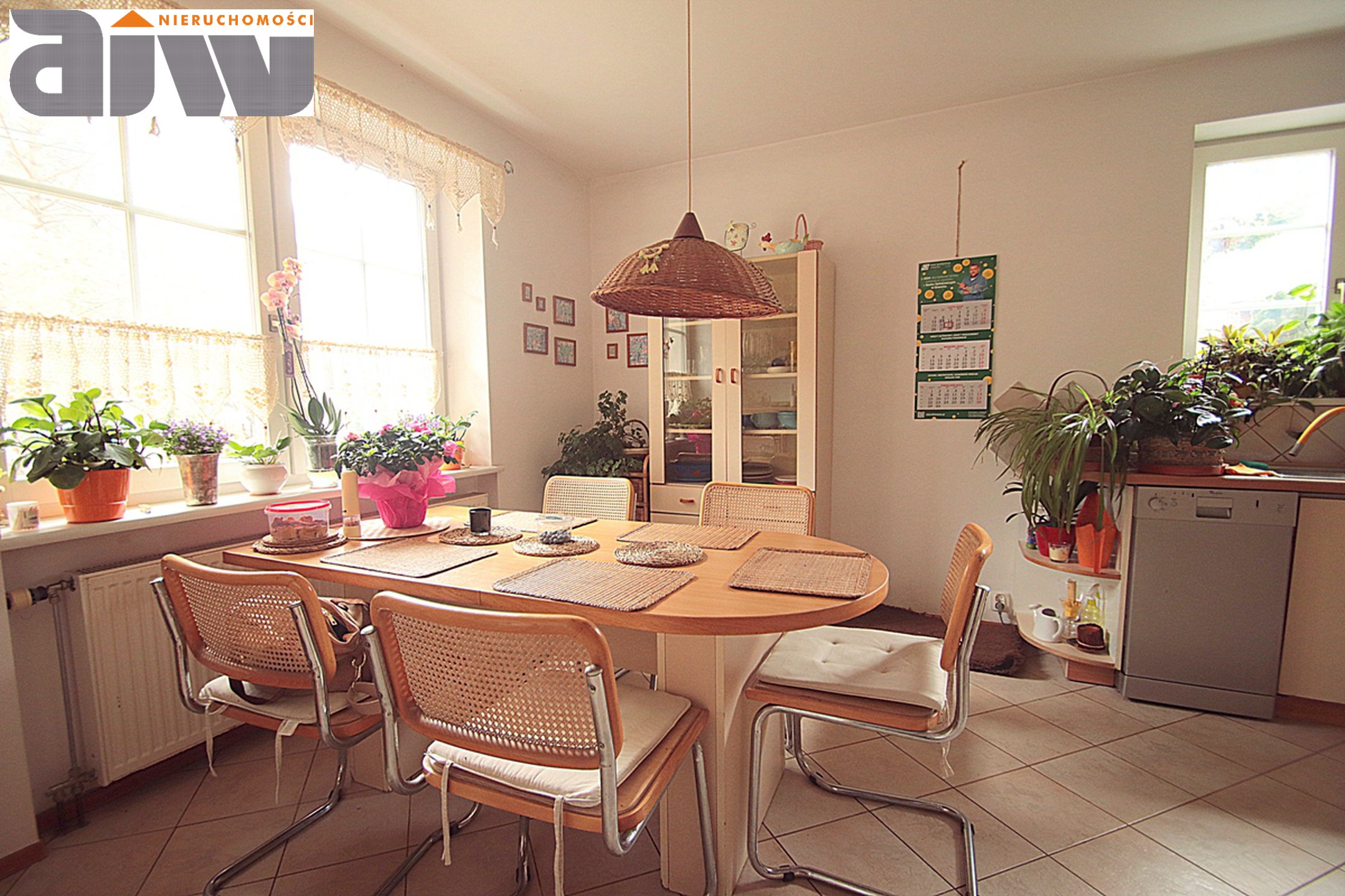 Dom wolnostojący Laski 220 m2, działka 800 m2 - zdjęcie 3