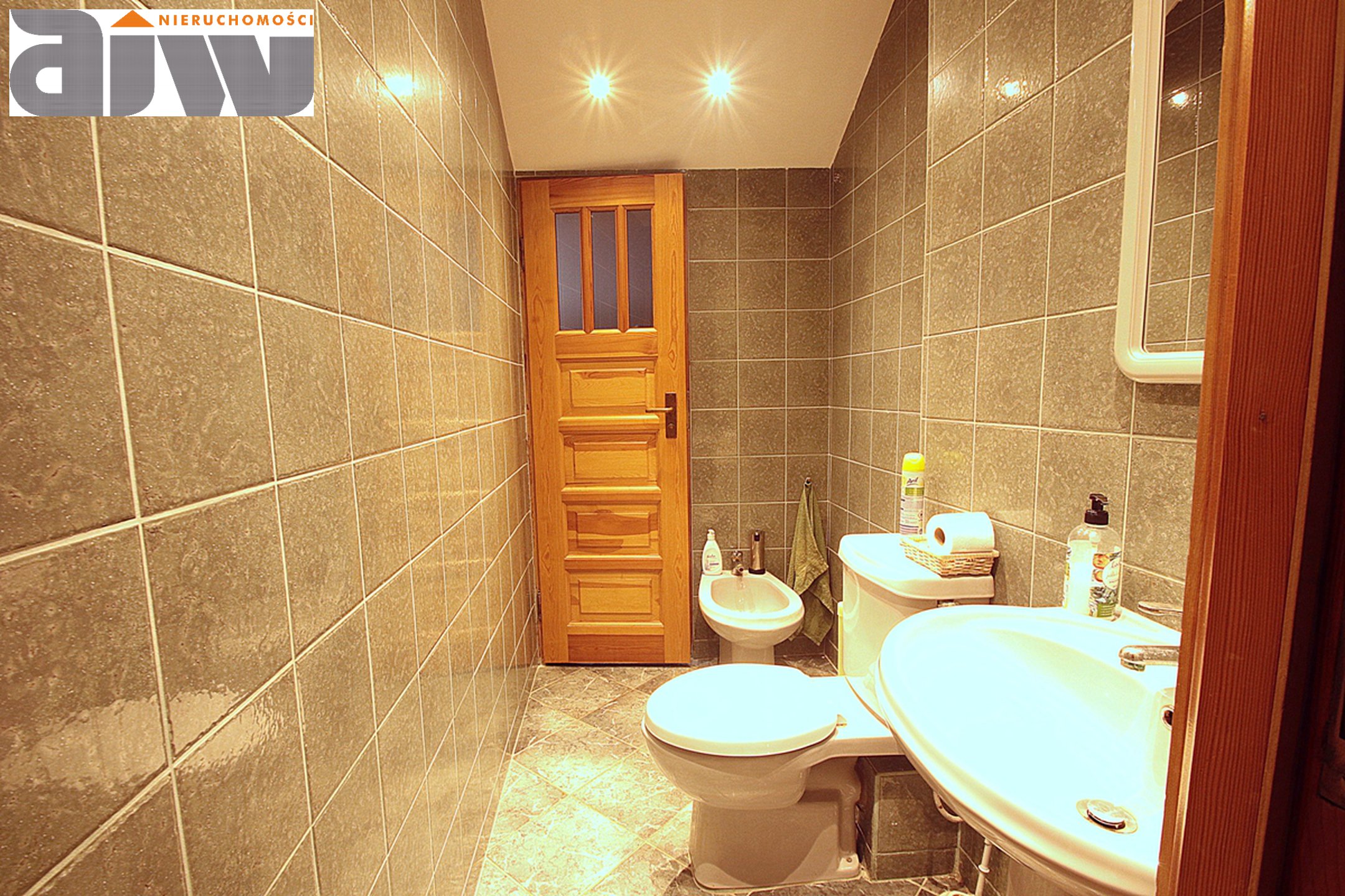 Dom wolnostojący Laski 220 m2, działka 800 m2 - zdjęcie 9