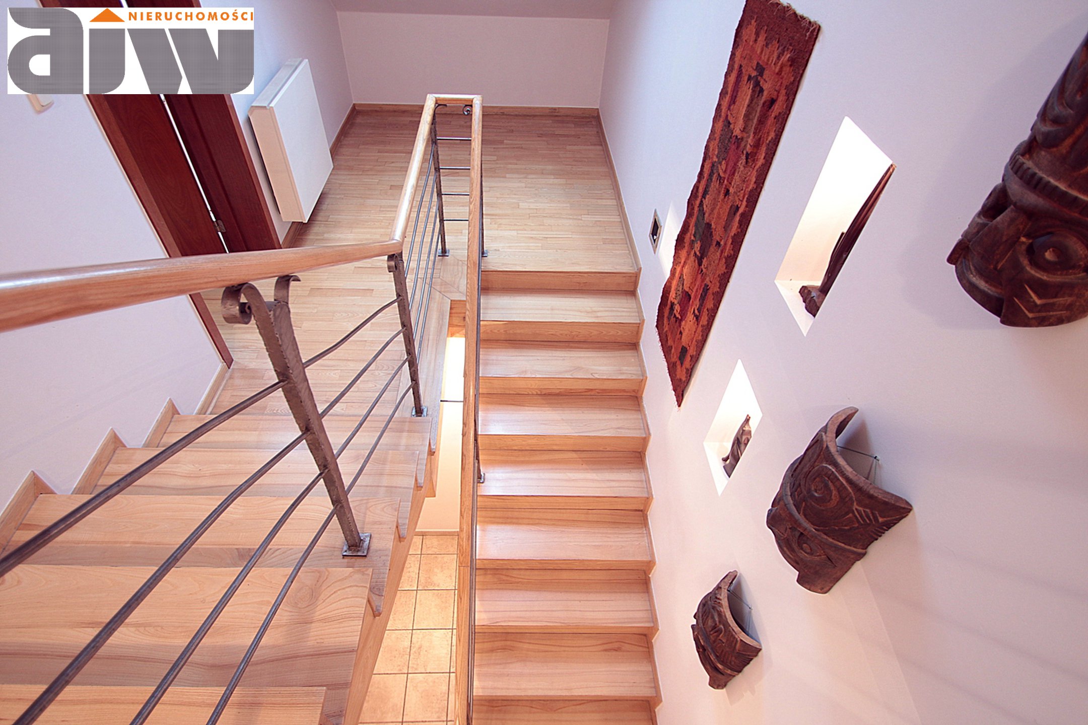 Dom w Łomiankach 240 m2, działka 1240 m2. - zdjęcie 18