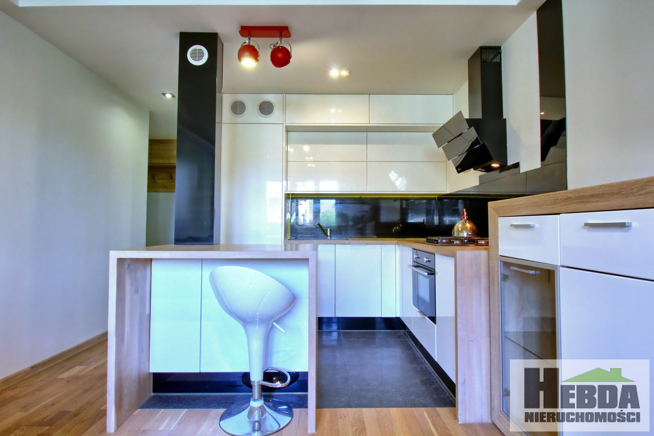 Parter !!! 2 POKOJOWE !!! STRUSINA !!! GARAŻ !!! - zdjęcie 2