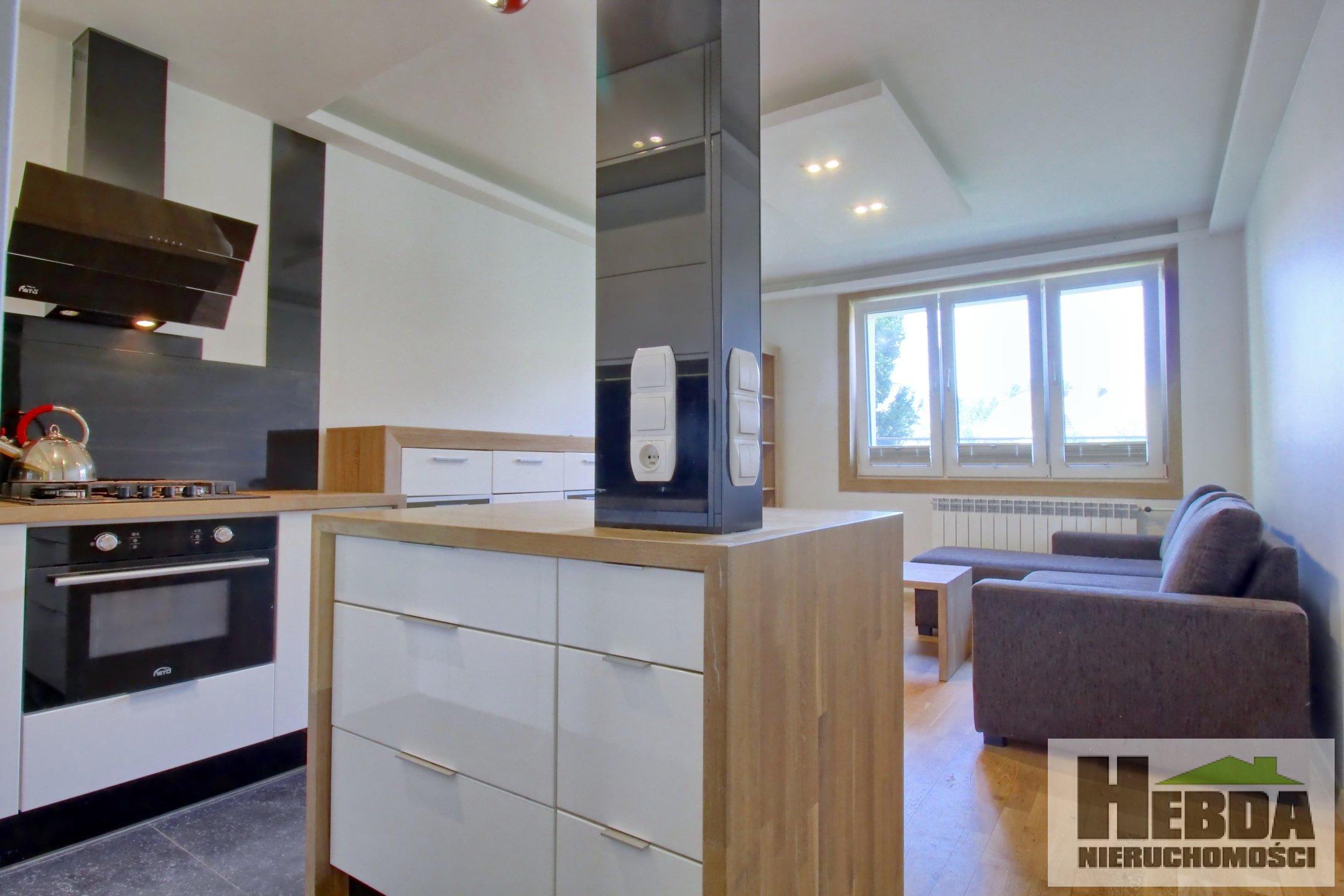 Parter !!! 2 POKOJOWE !!! STRUSINA !!! GARAŻ !!! - zdjęcie 1