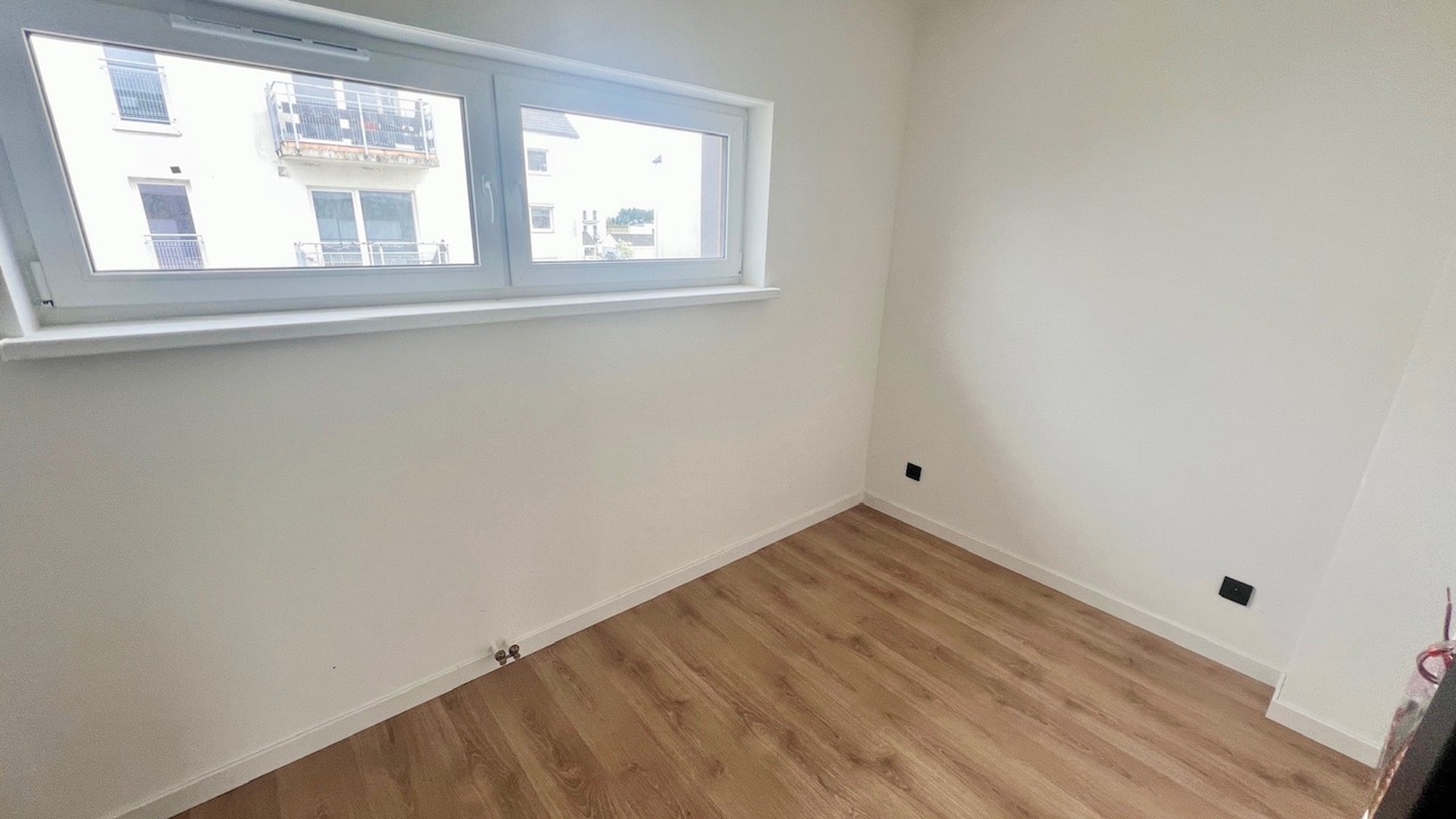 Dom w zabudowie szeregowej - zdjęcie 7